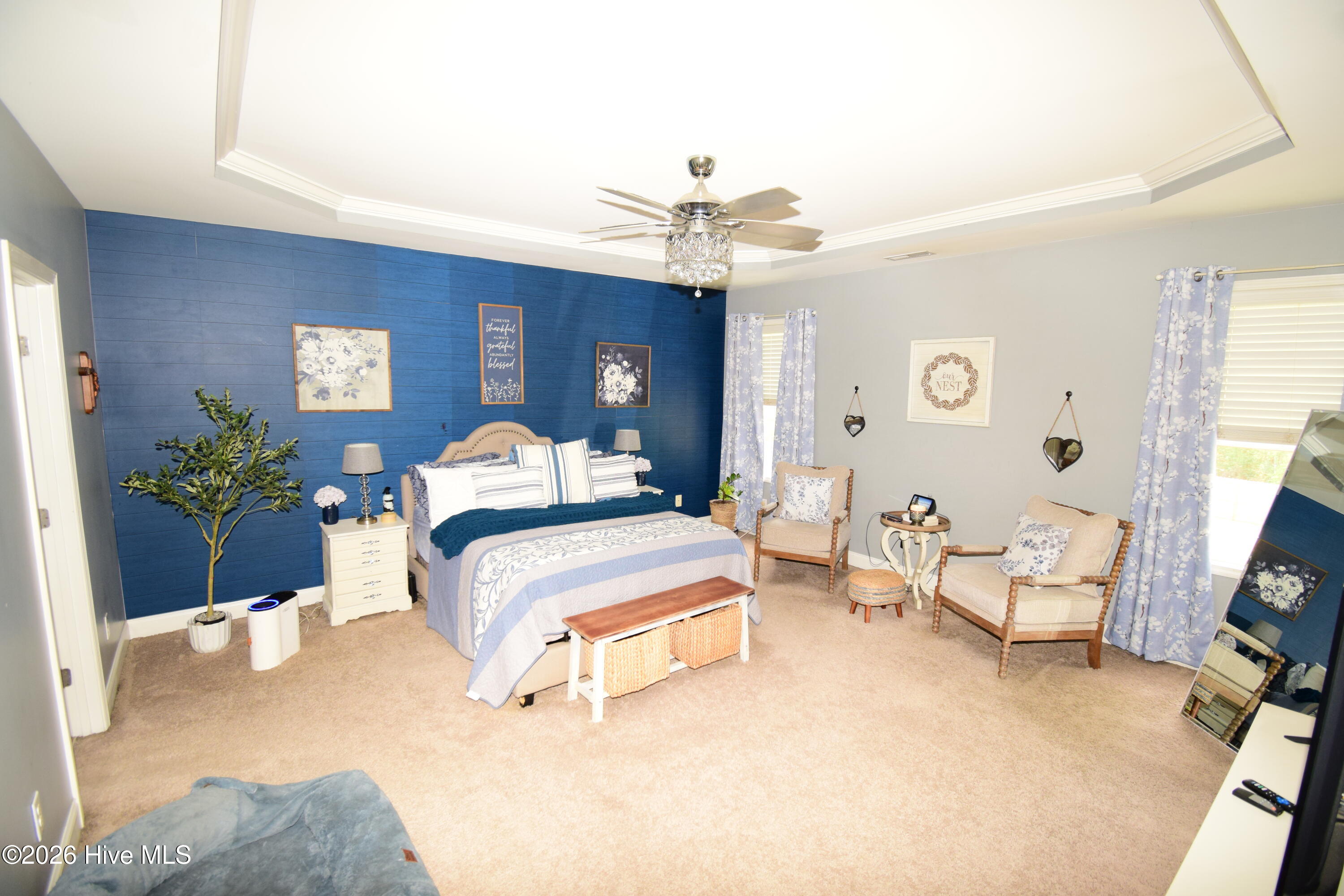 100566647 | Photo 28