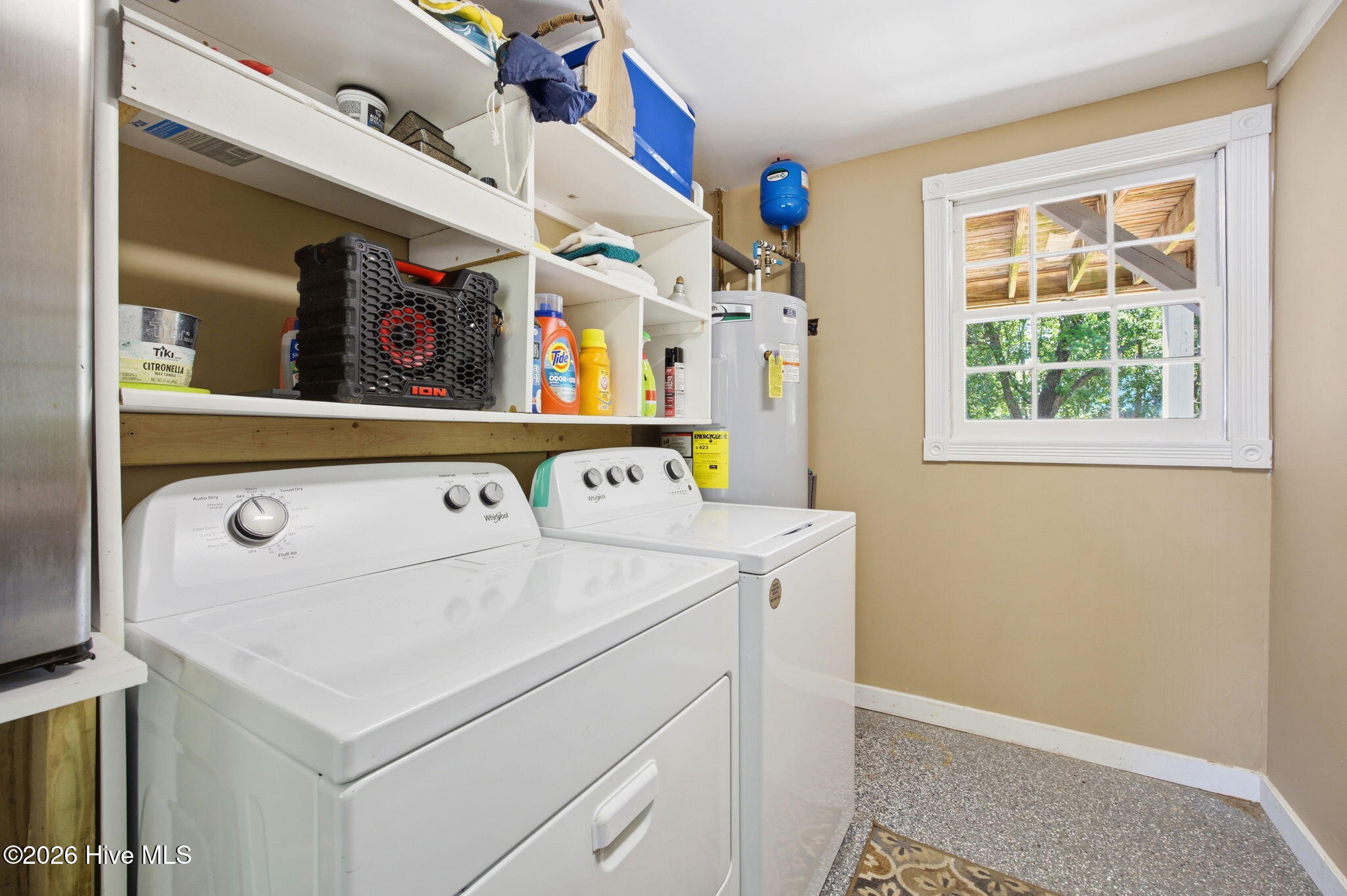 100569426 | Photo 48