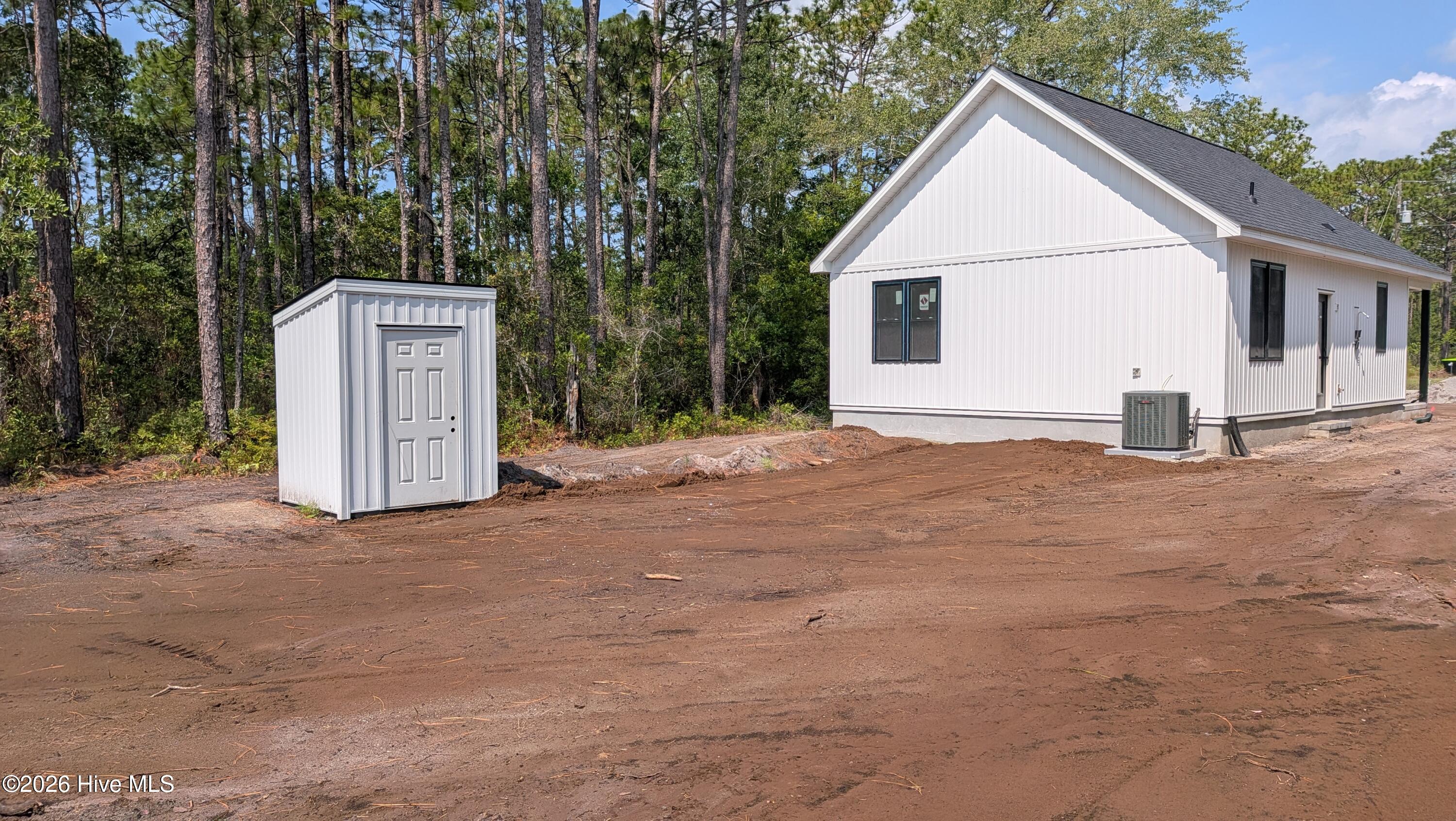 100585046 | Photo 16