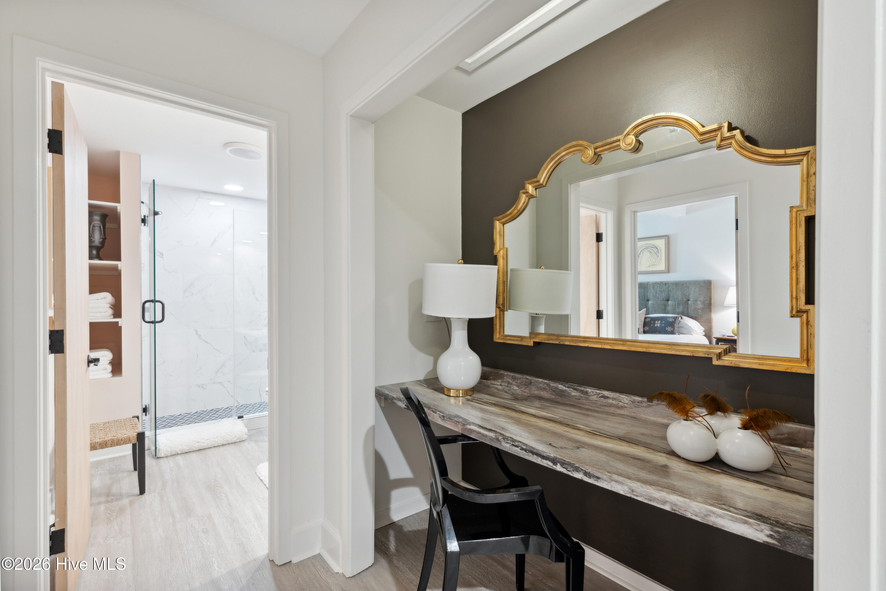 100559466 | Photo 16