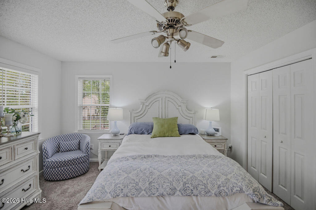 100565606 | Photo 49