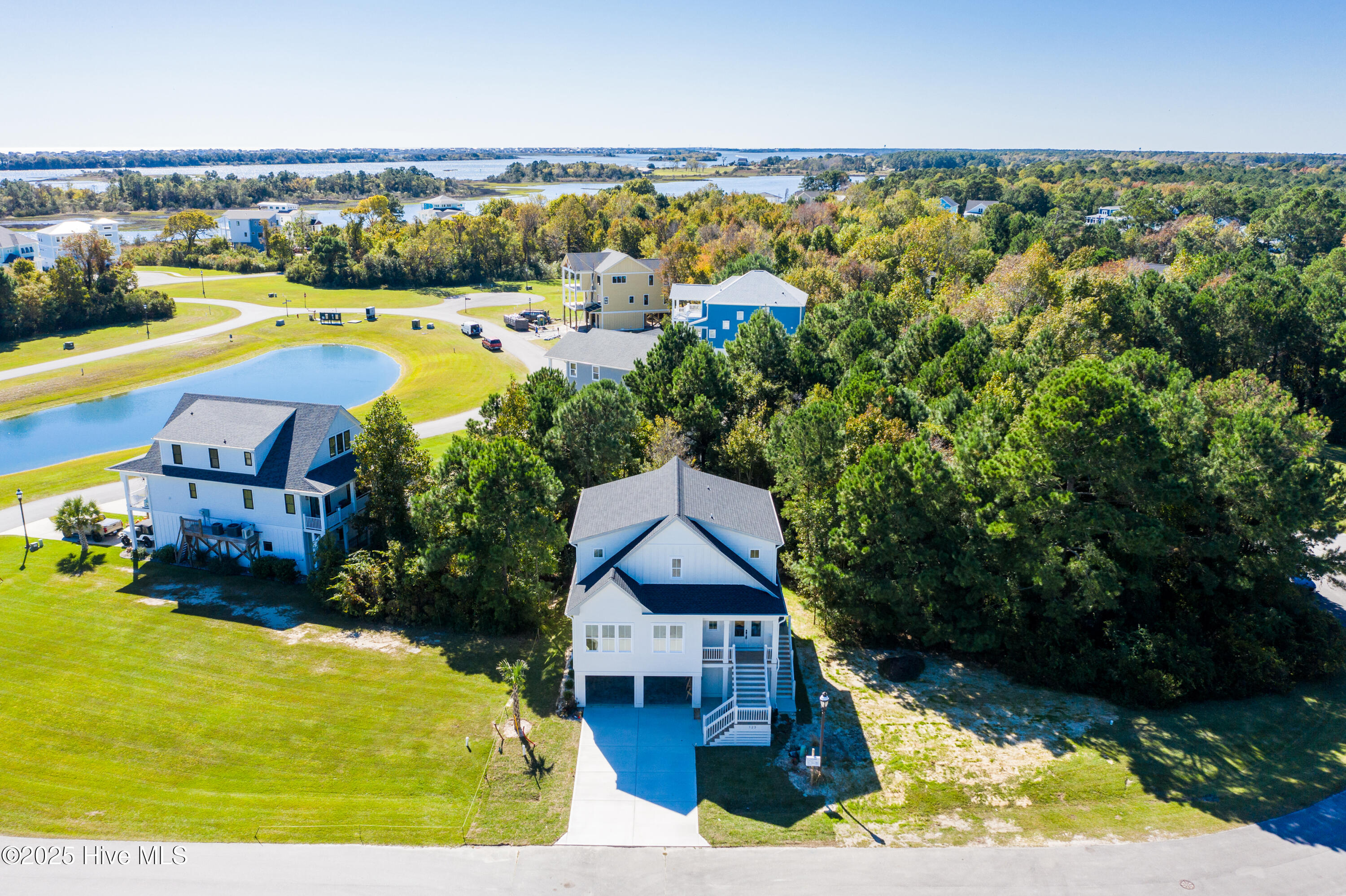 100536575 | Photo 36