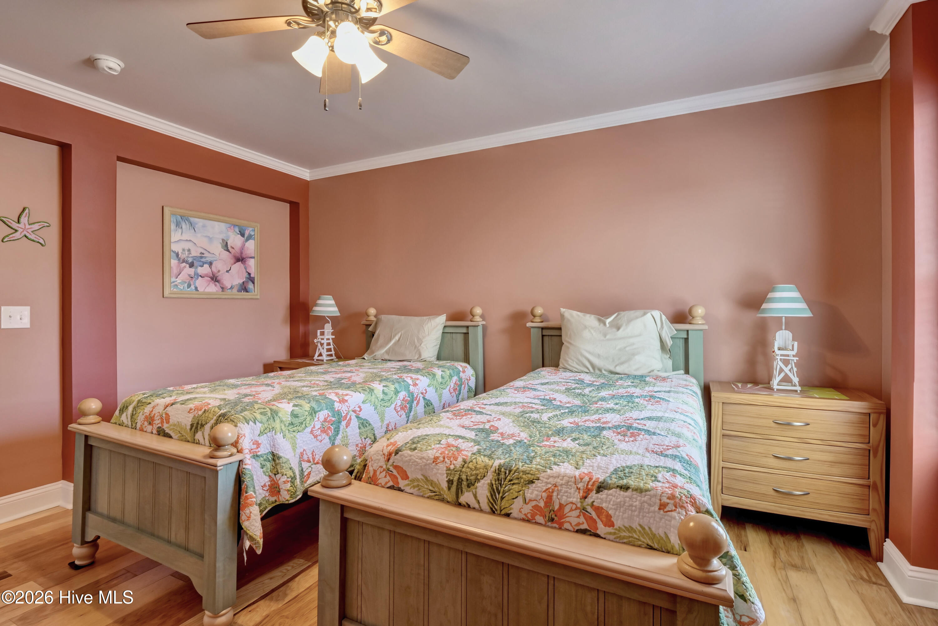 100563472 | Photo 13