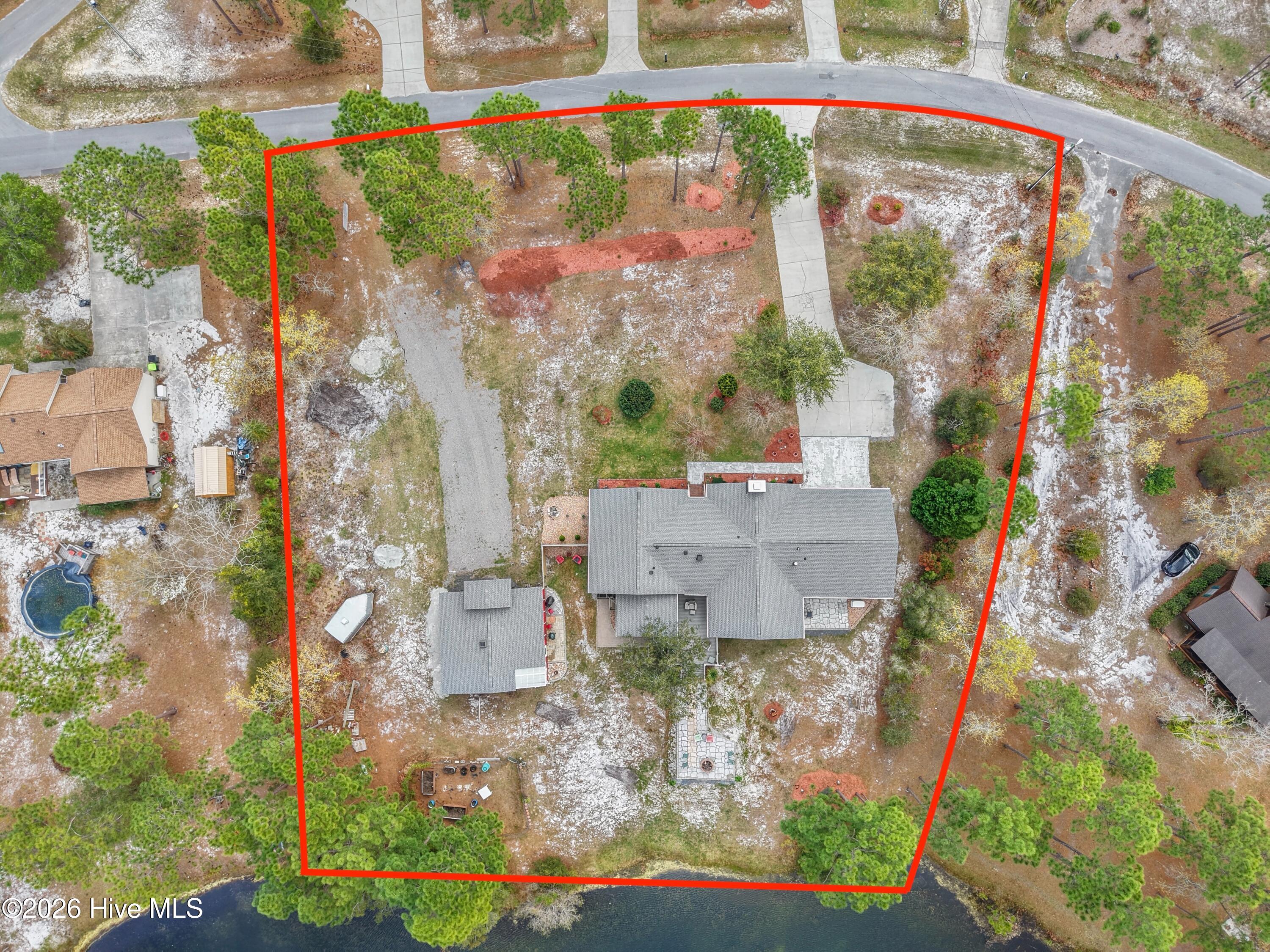 100564925 | Photo 33