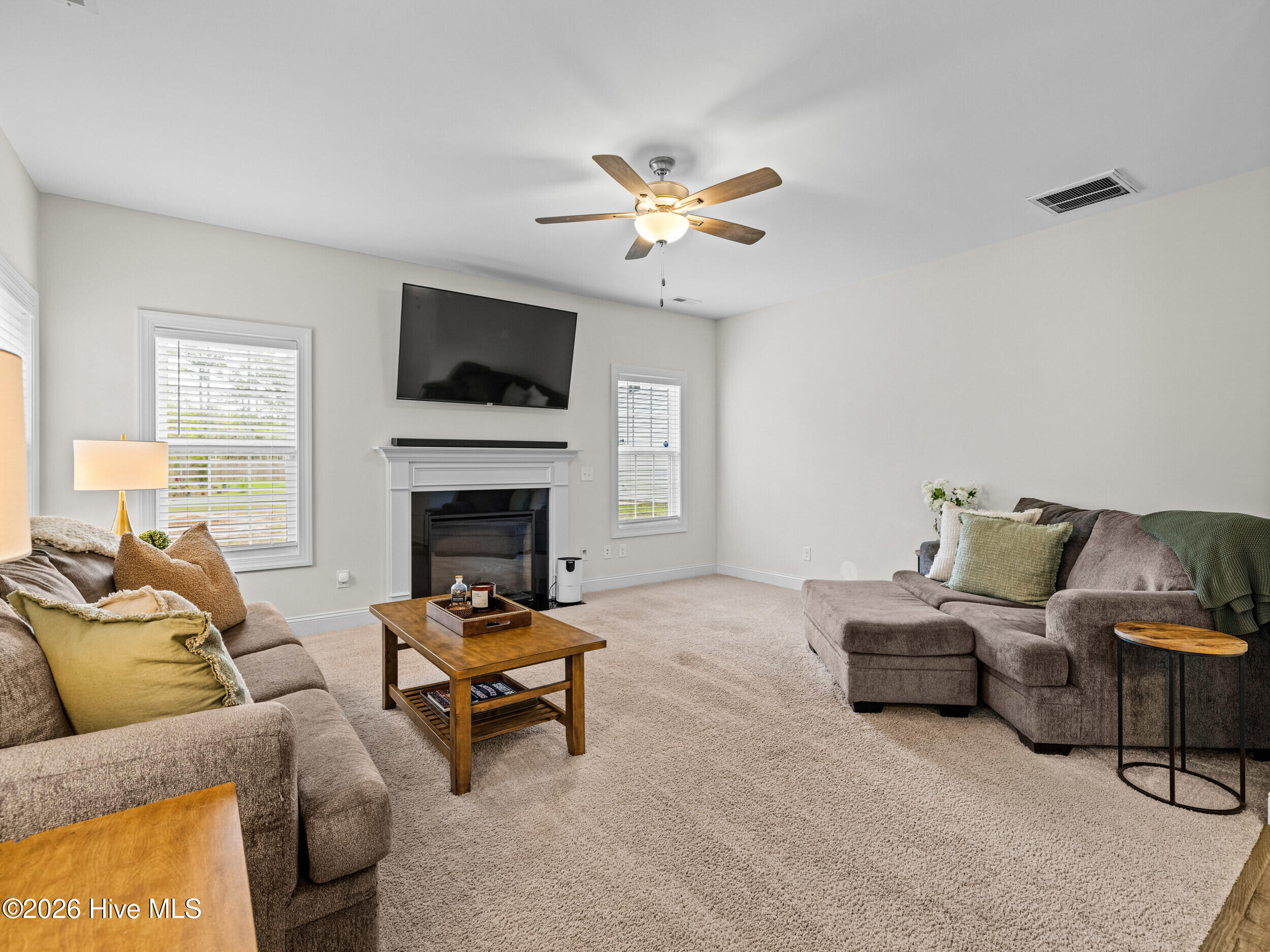 100569509 | Photo 27