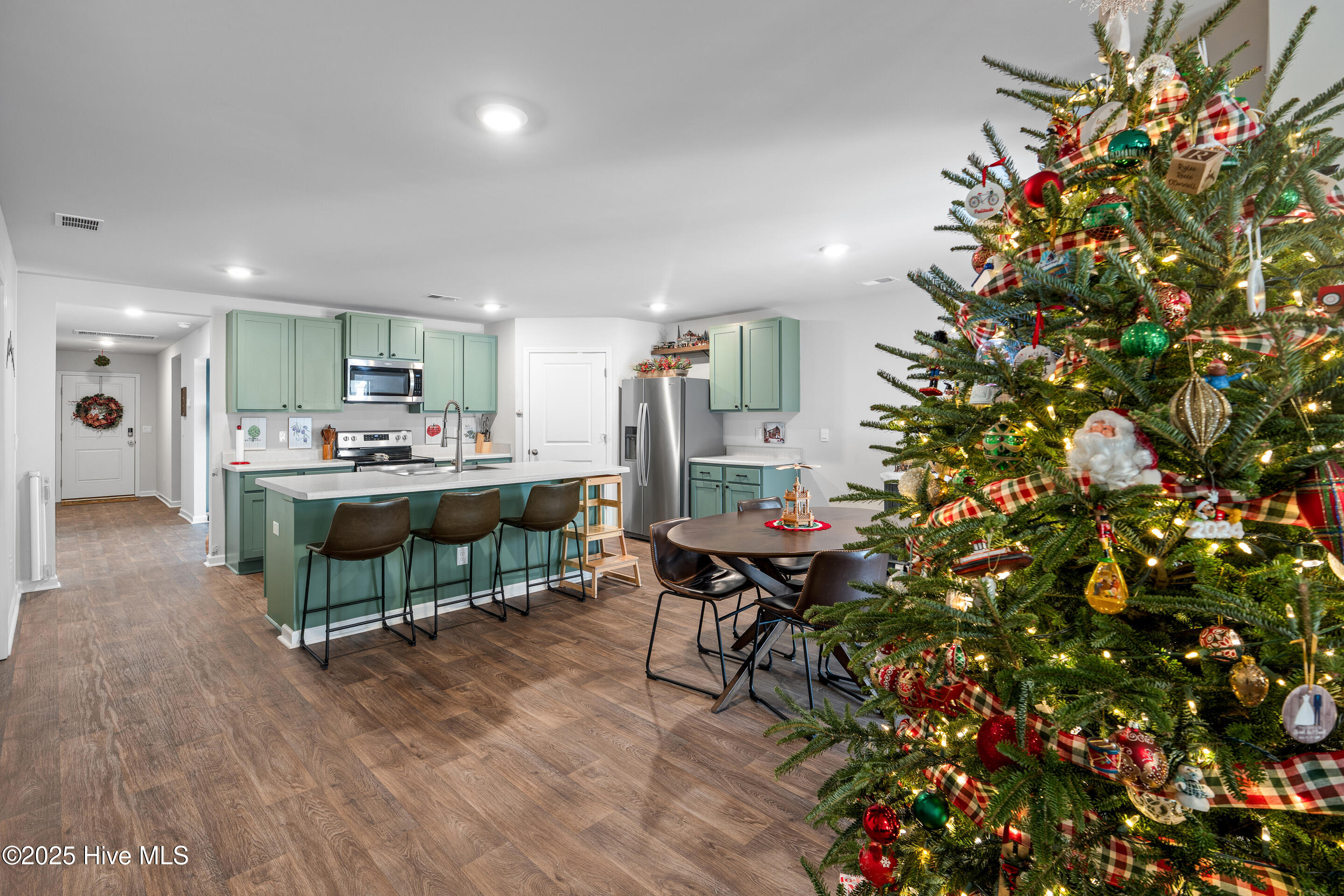 100525713 | Photo 19