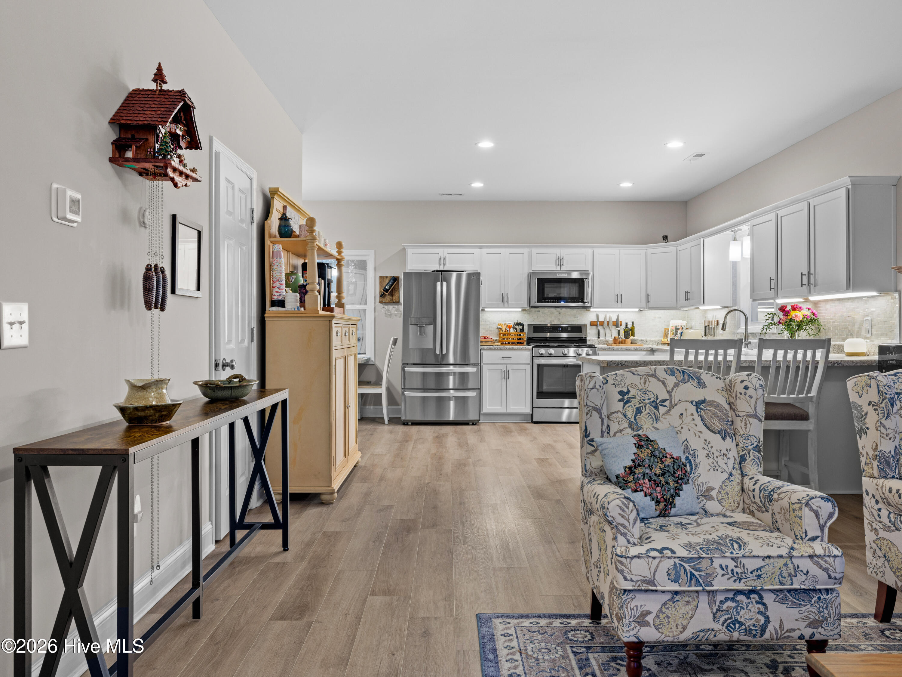 100549513 | Photo 13