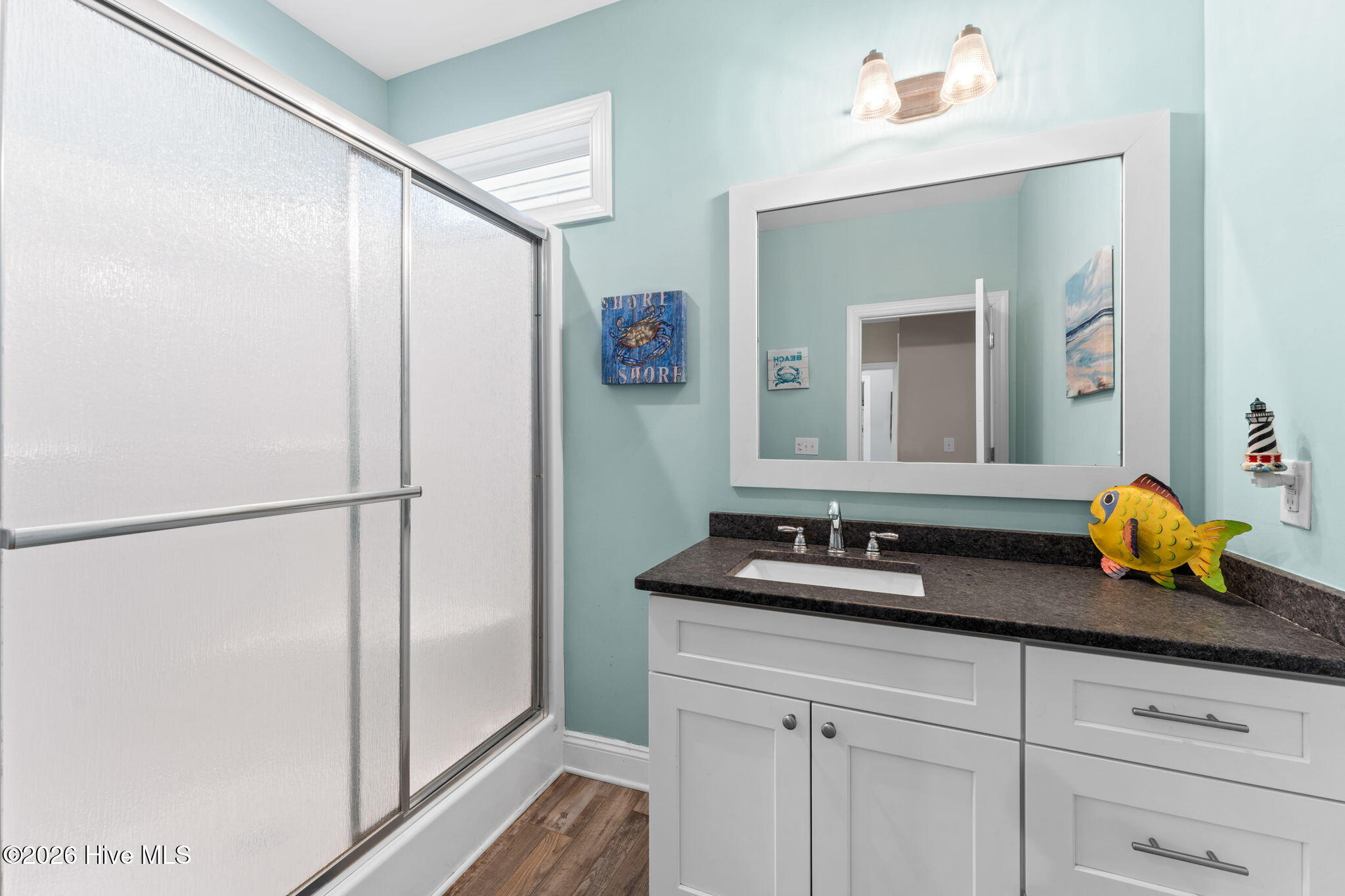 100552466 | Photo 17