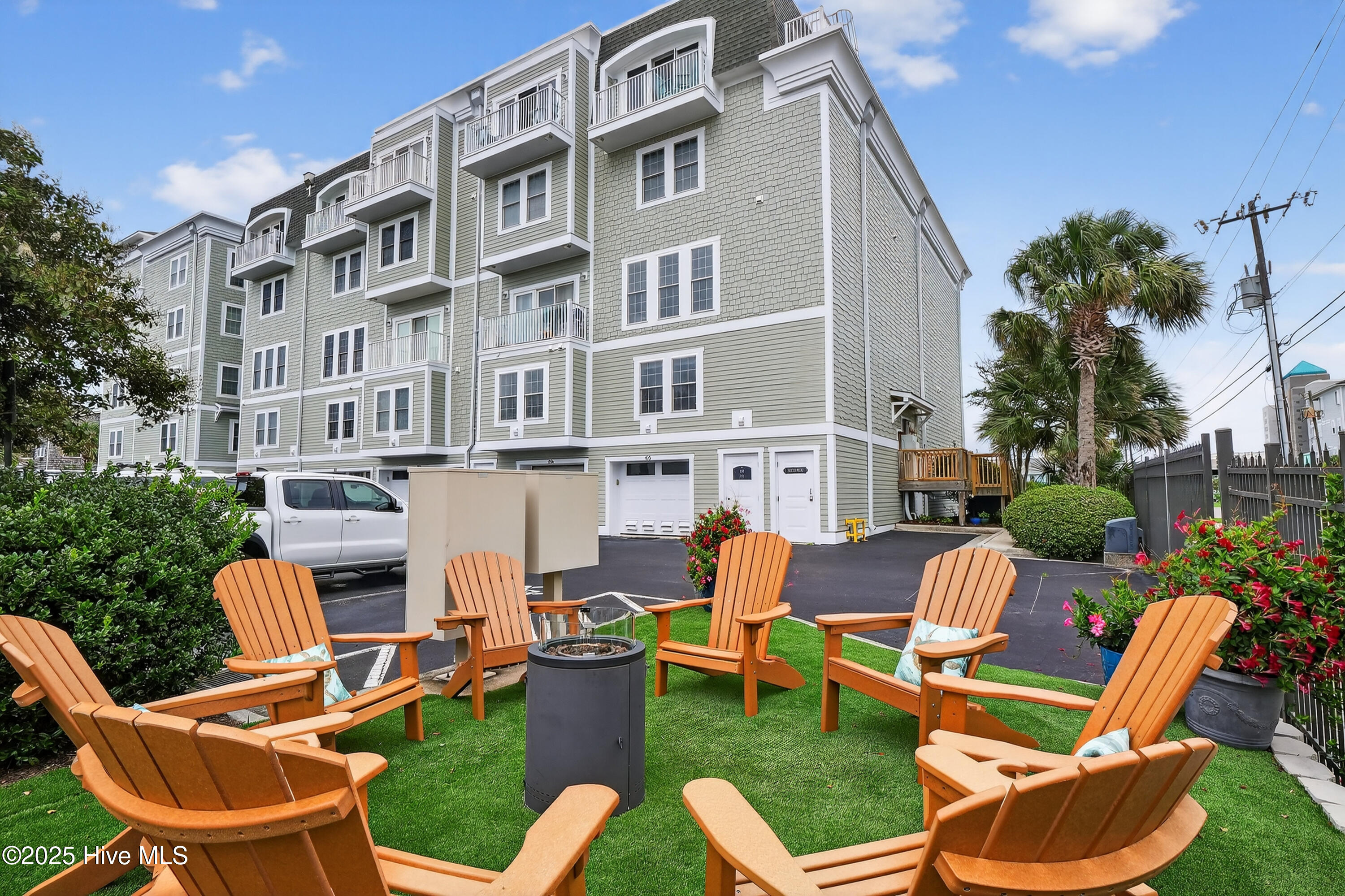 100524074 | Photo 40