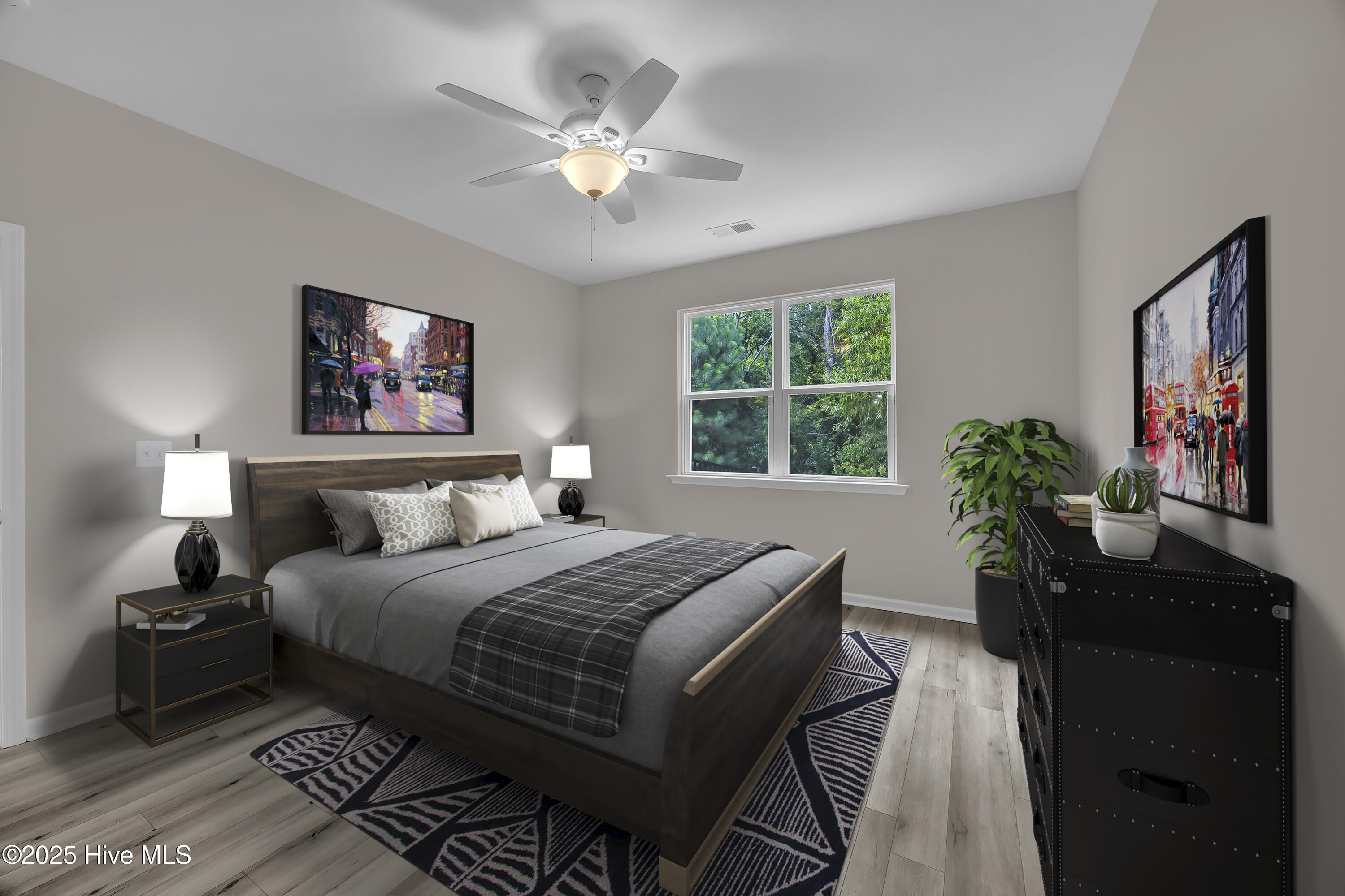 100520096 | Photo 14