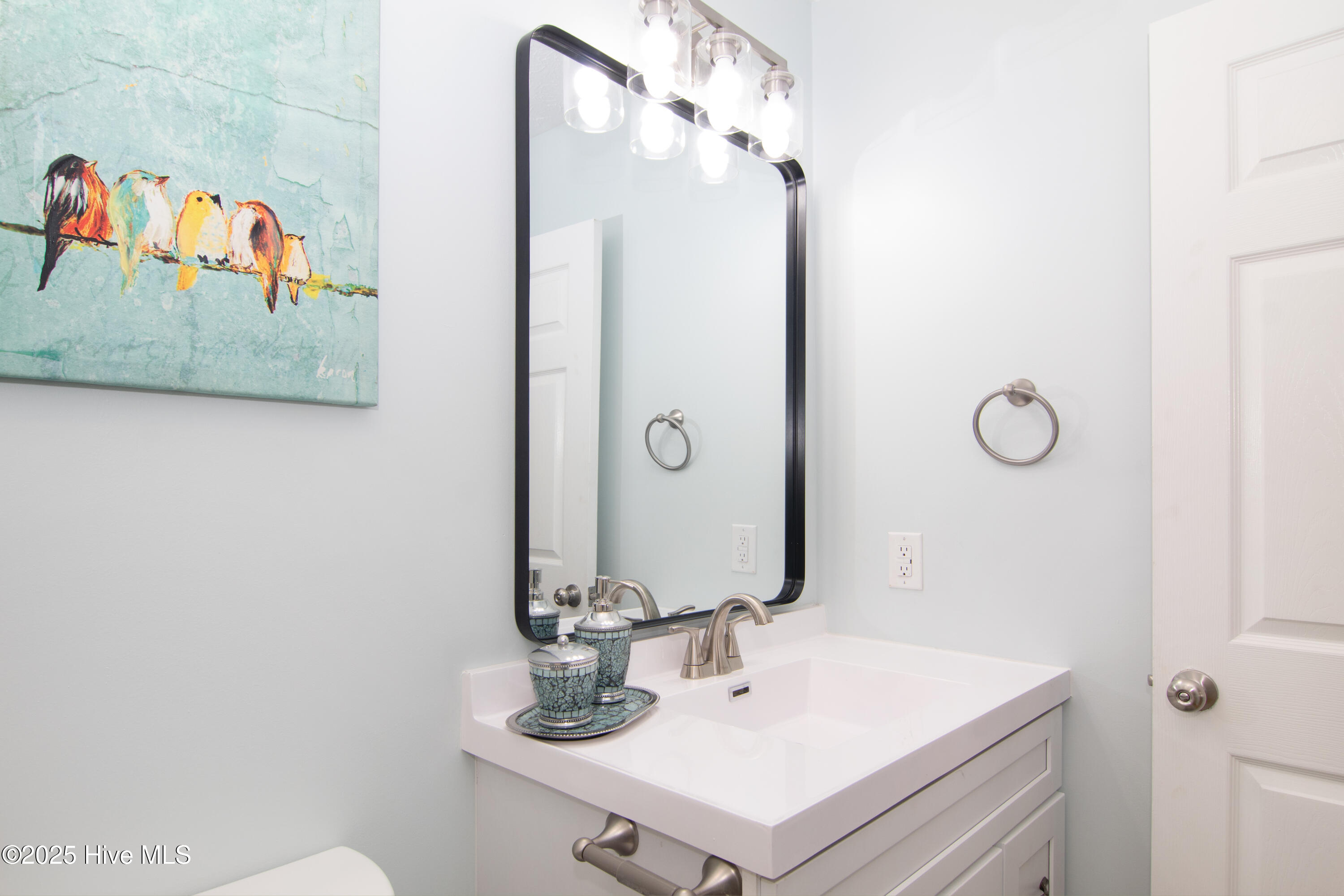 100546709 | Photo 18