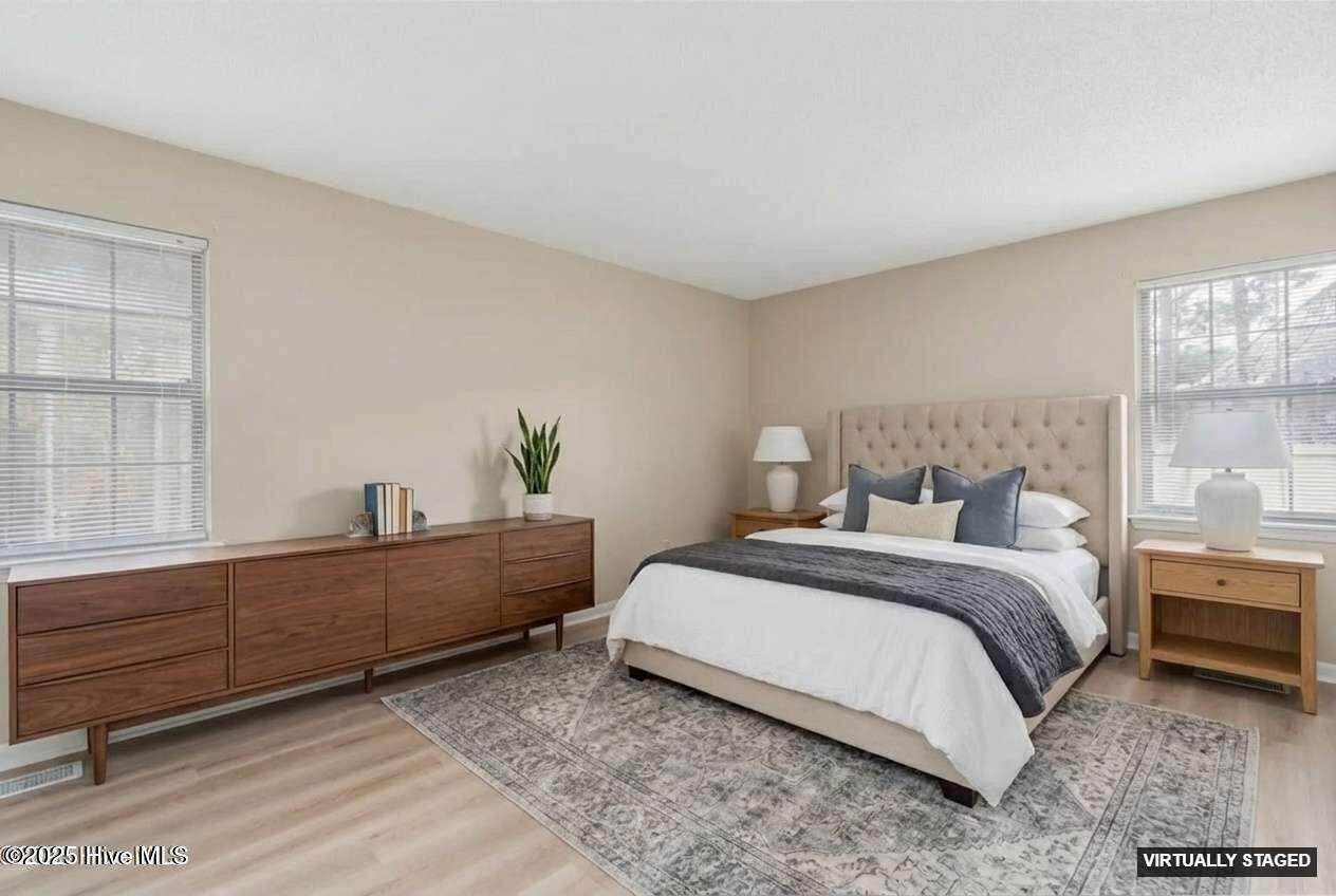 100536275 | Photo 22