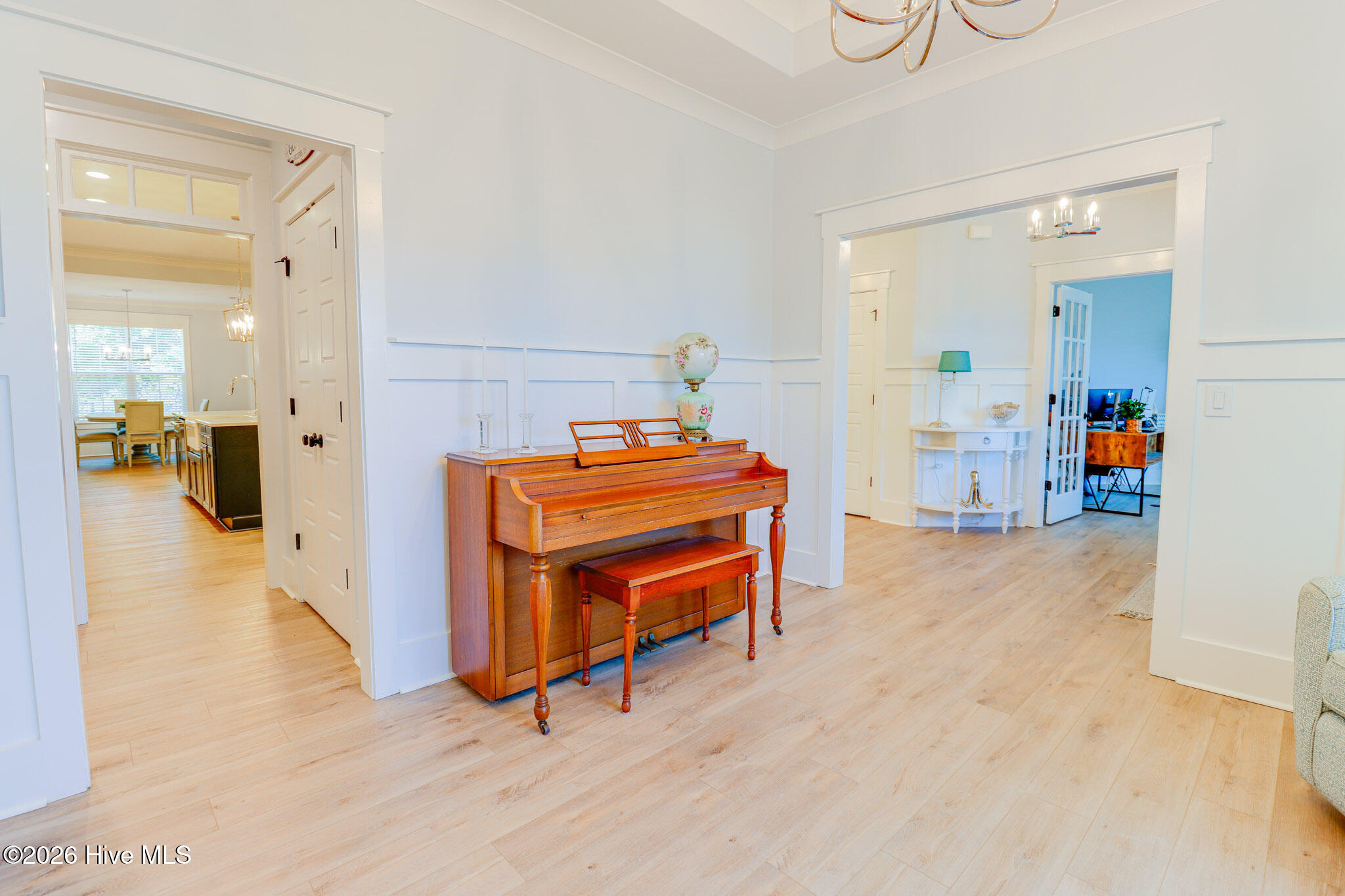 100540387 | Photo 33