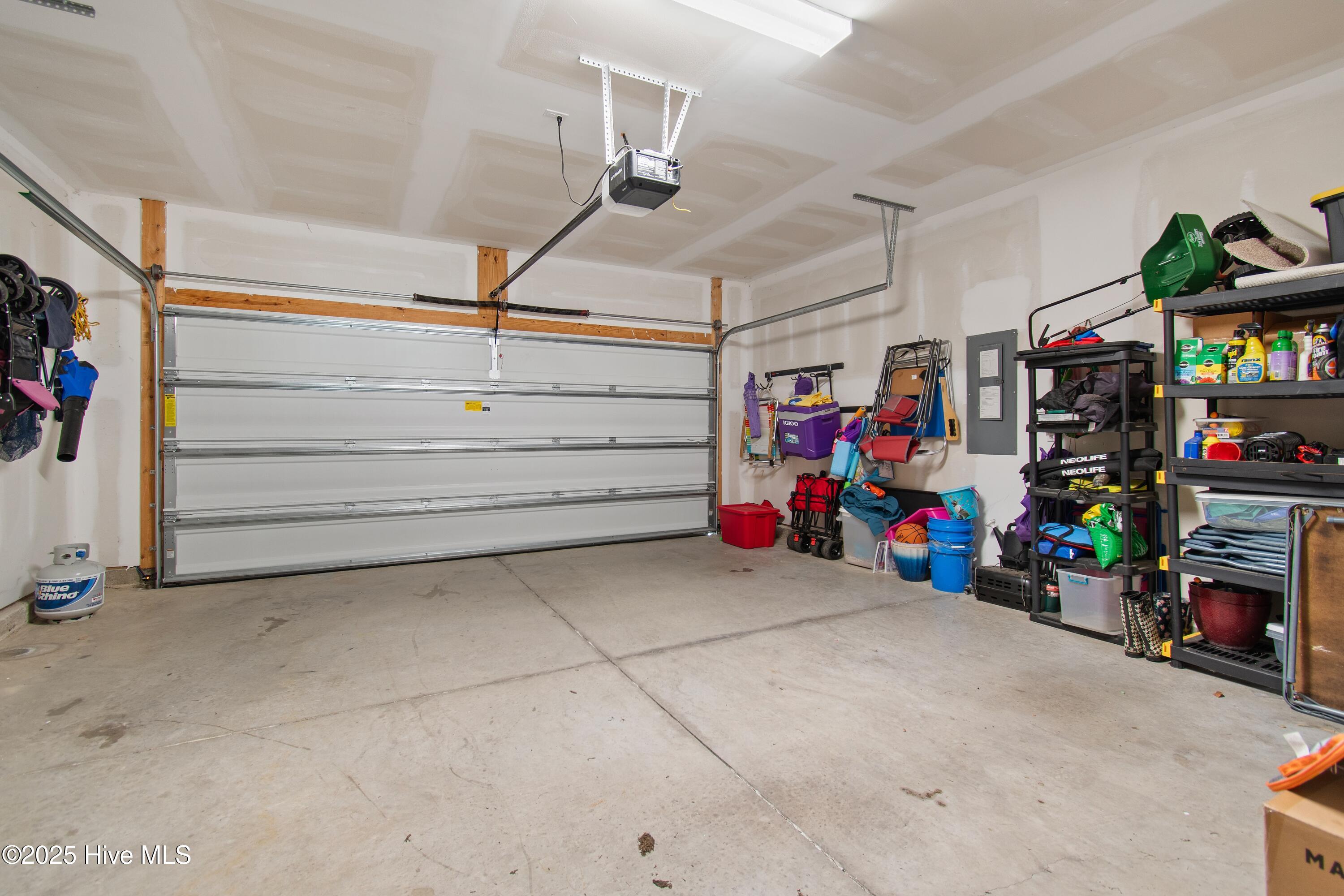 100497017 | Photo 15