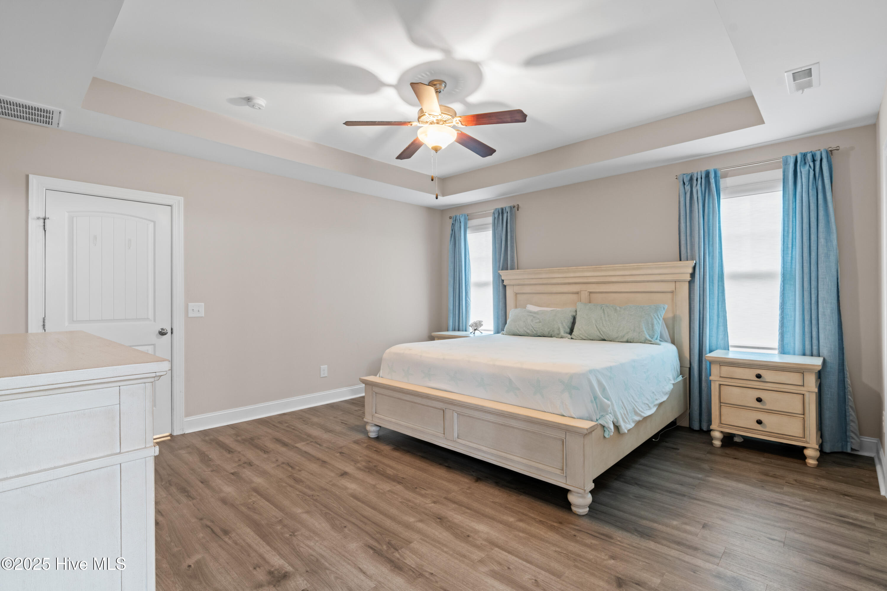 100518721 | Photo 26