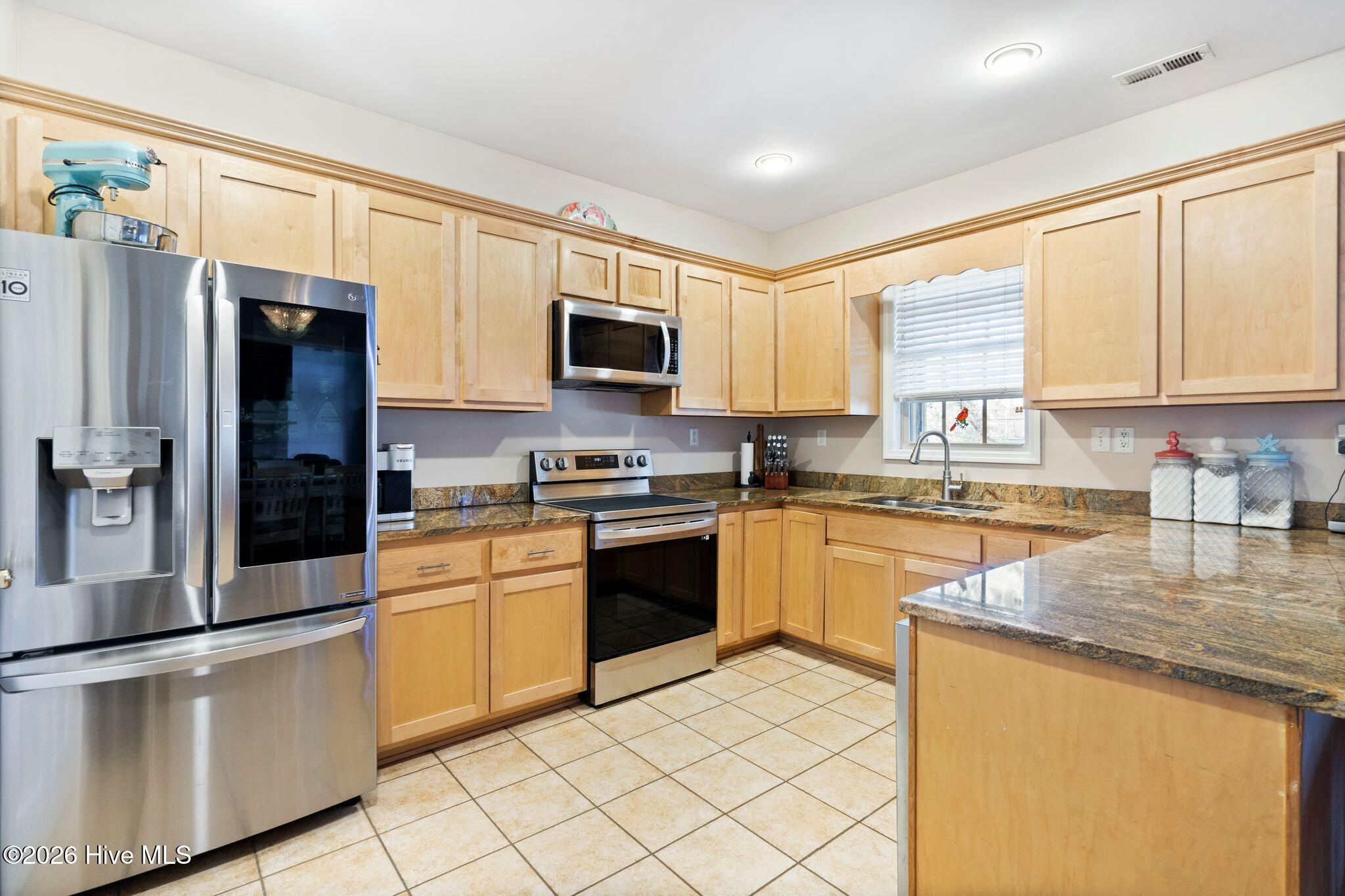 100554284 | Photo 11