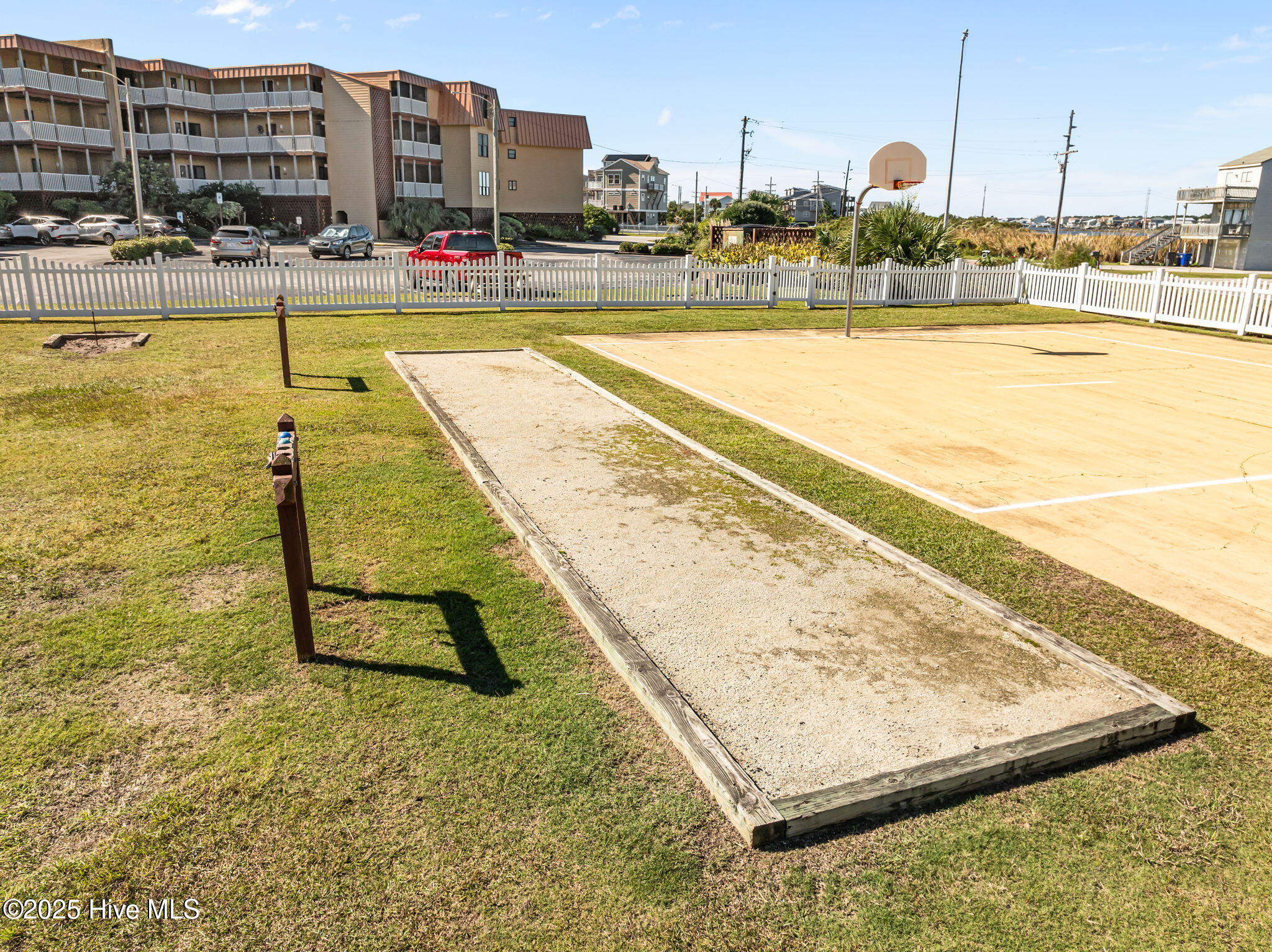 100537273 | Photo 48