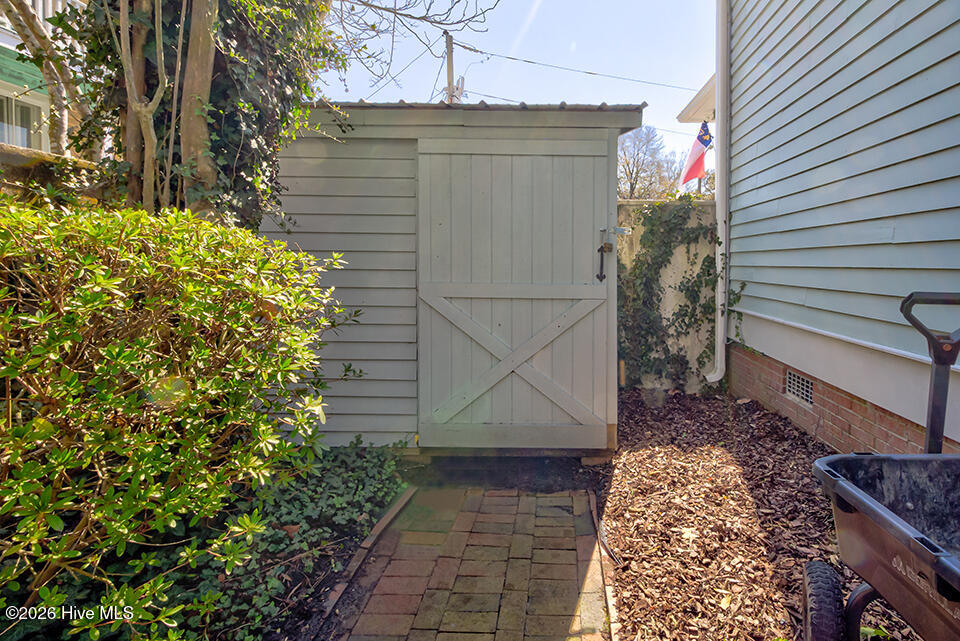 100557542 | Photo 35