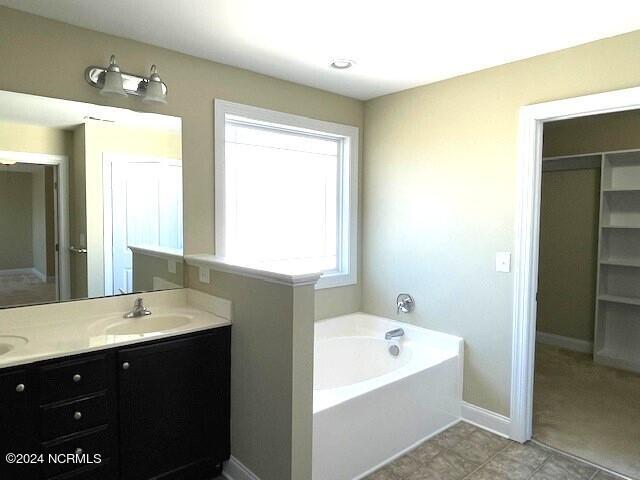 100563645 | Photo 22