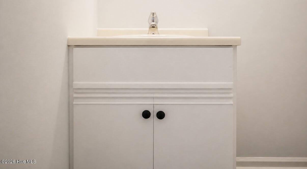 100534967 | Photo 23