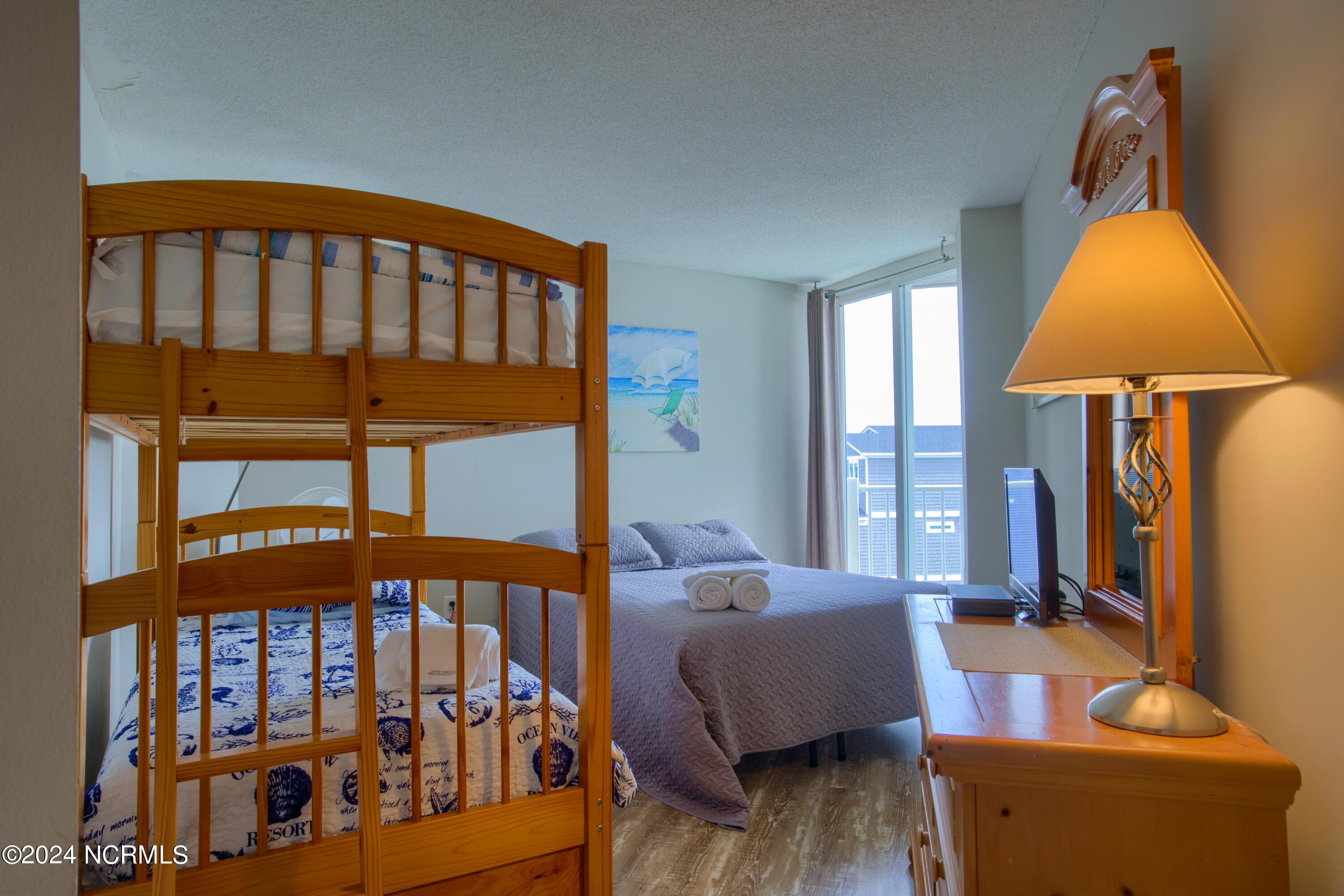 100424903 | Photo 22