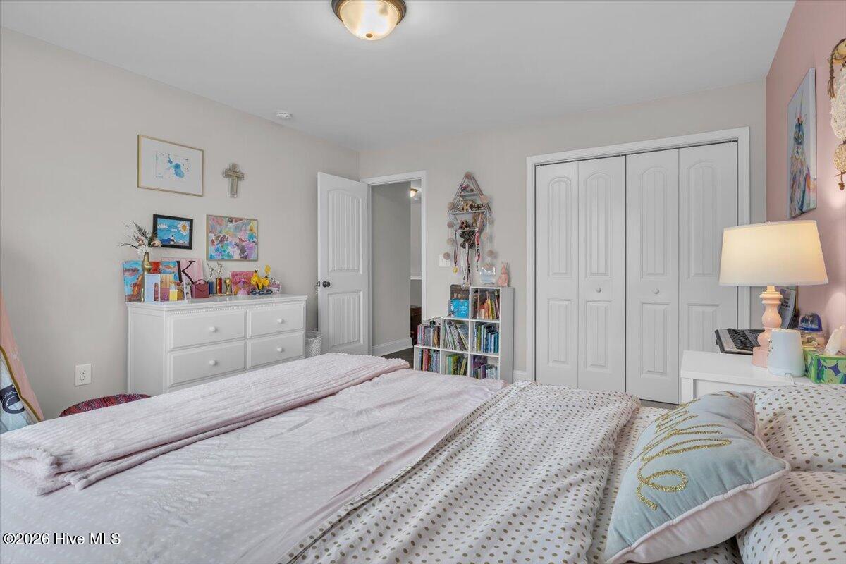 100558740 | Photo 41