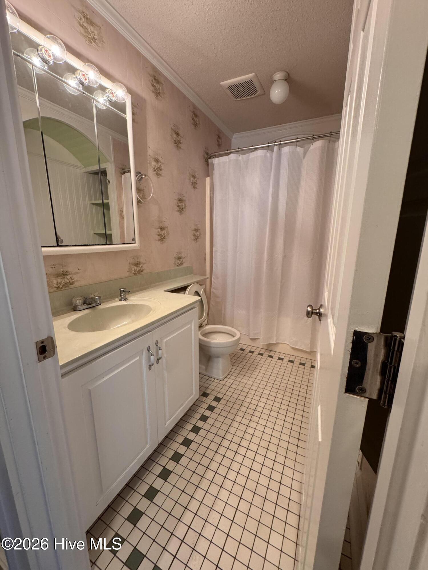 1c Port West Court UNIT C, Swansboro, NC, 28584