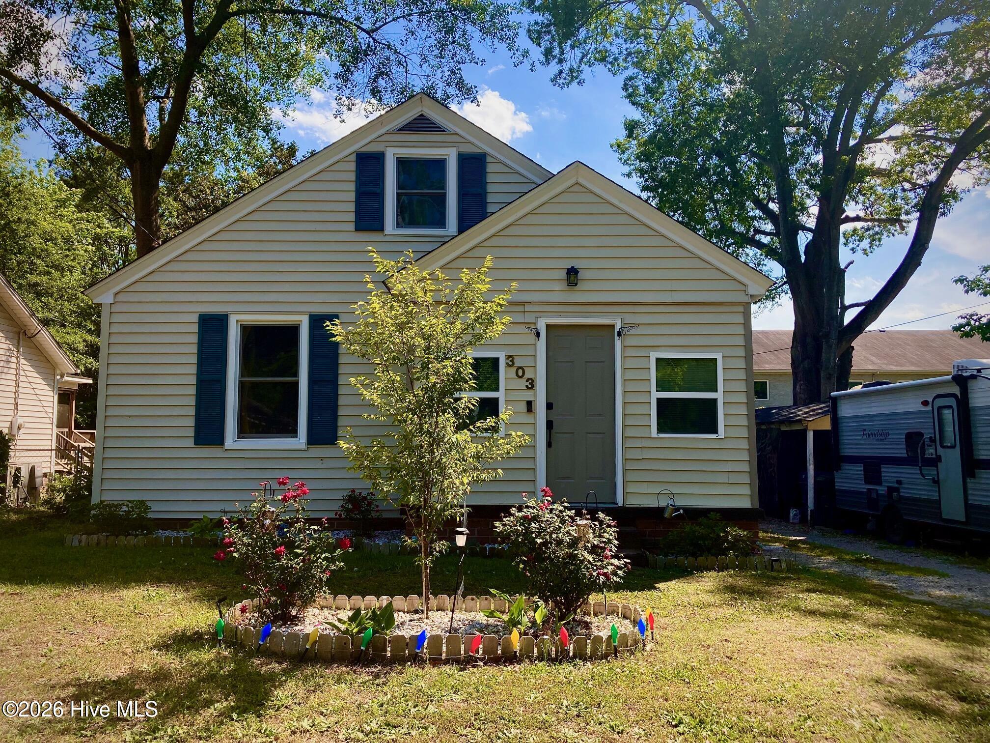 100575876