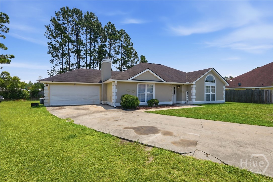 Photo 3 of Single family home for sale at 1956 Heathrow Dr, Hinesville, GA 31313 | MLS# SA364541 | Listing updated on 2026-10-09
