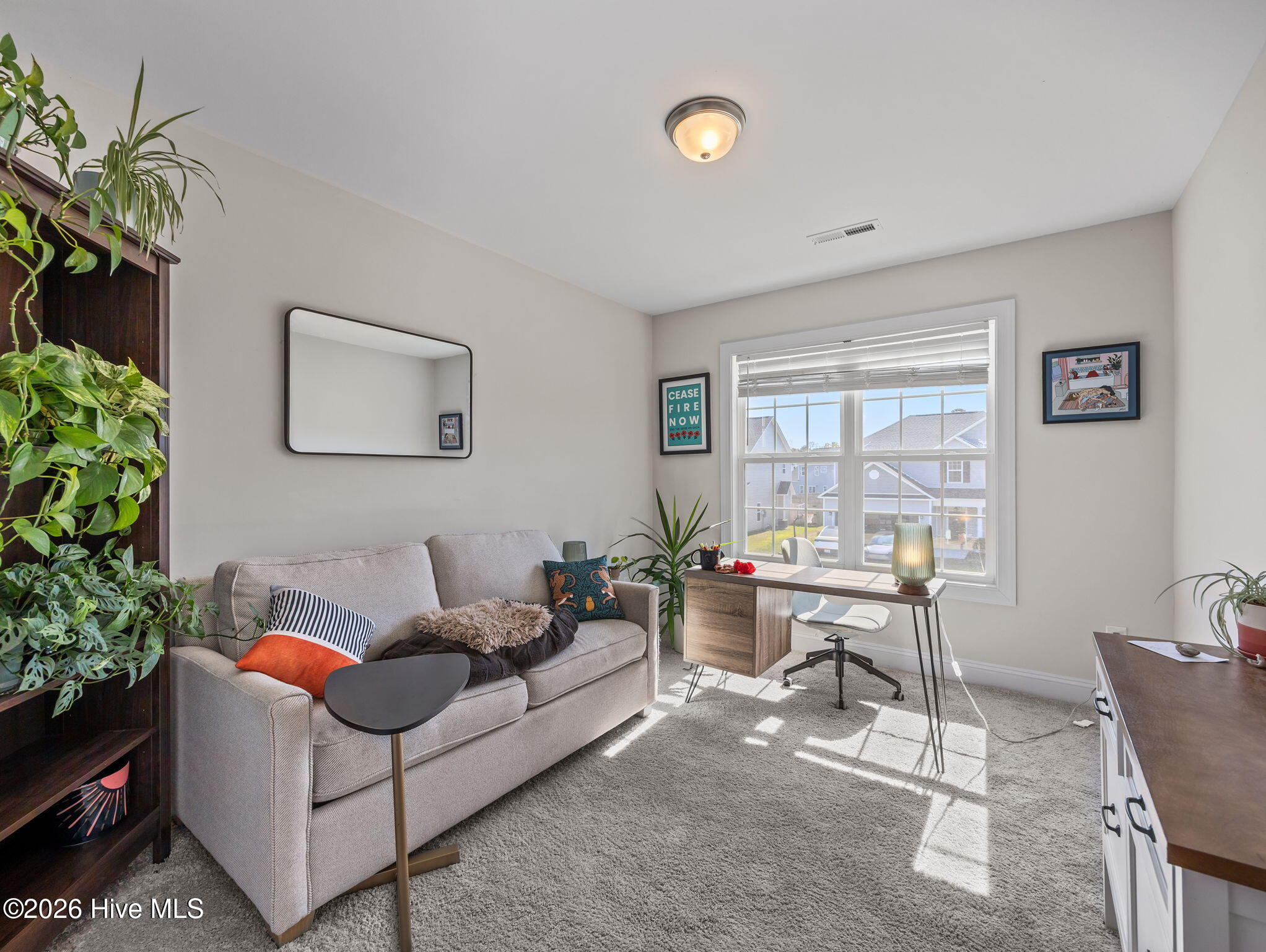 100564865 | Photo 32