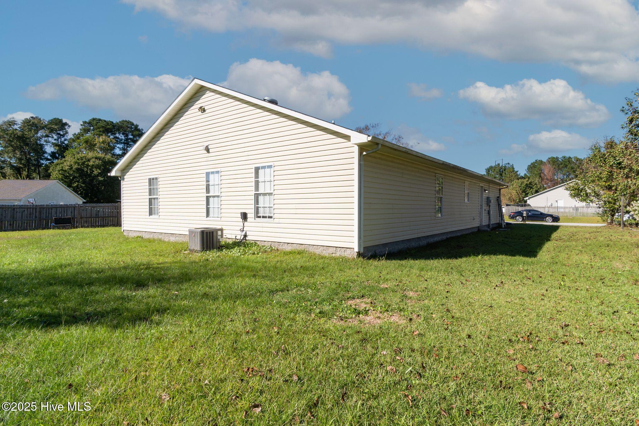 100537602 | Photo 28