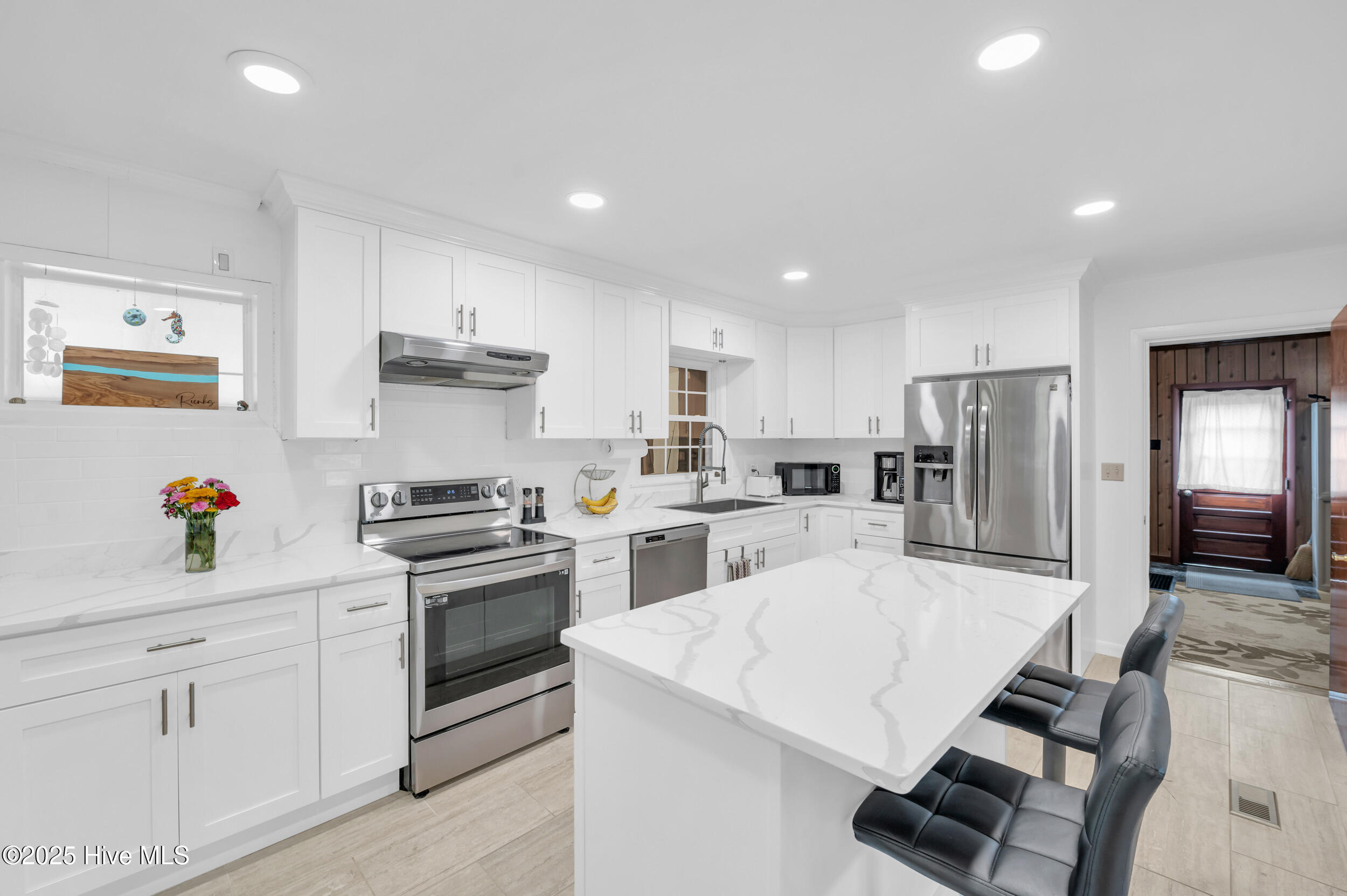 100538993 | Photo 12