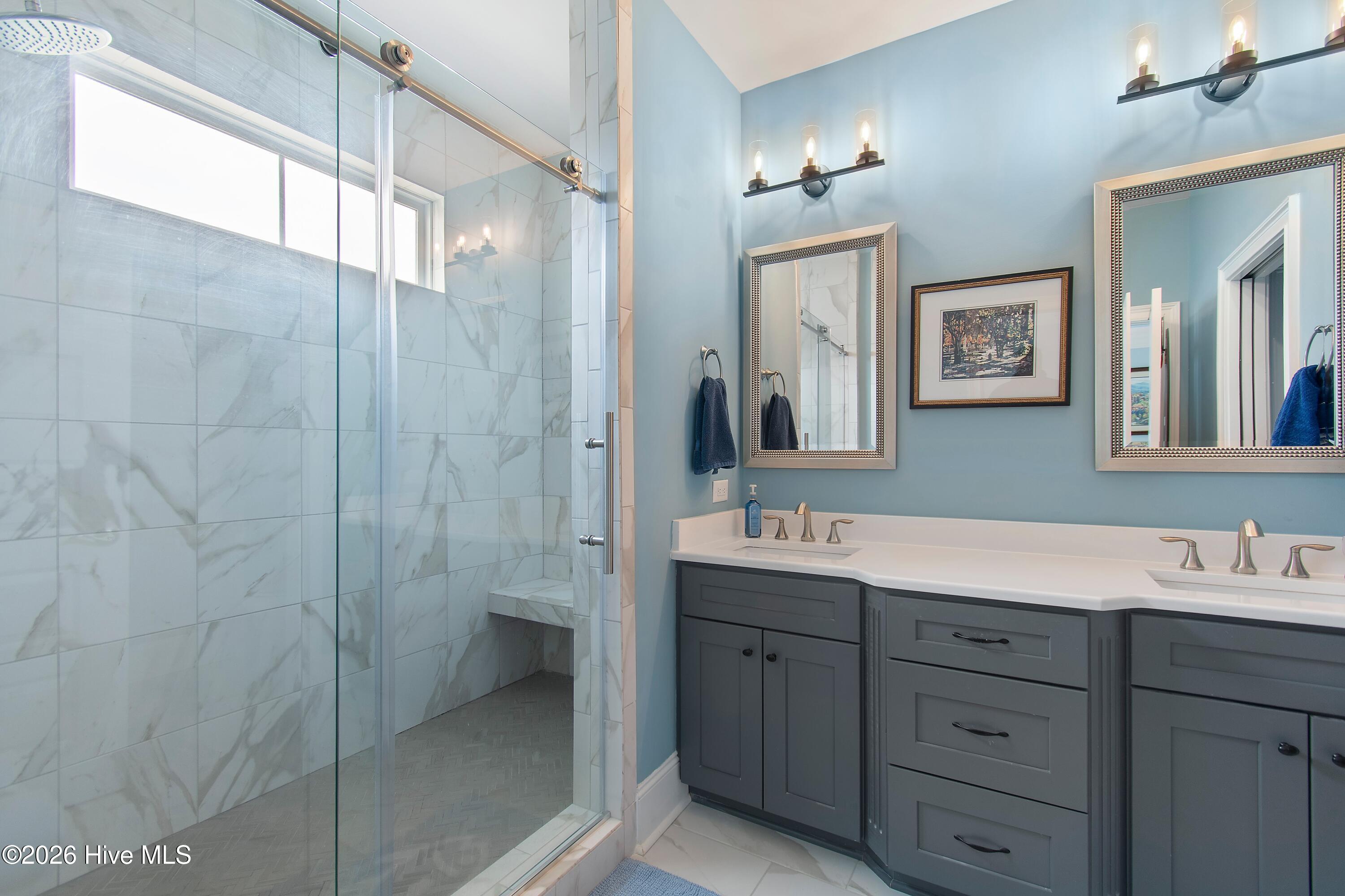 100556755 | Photo 28