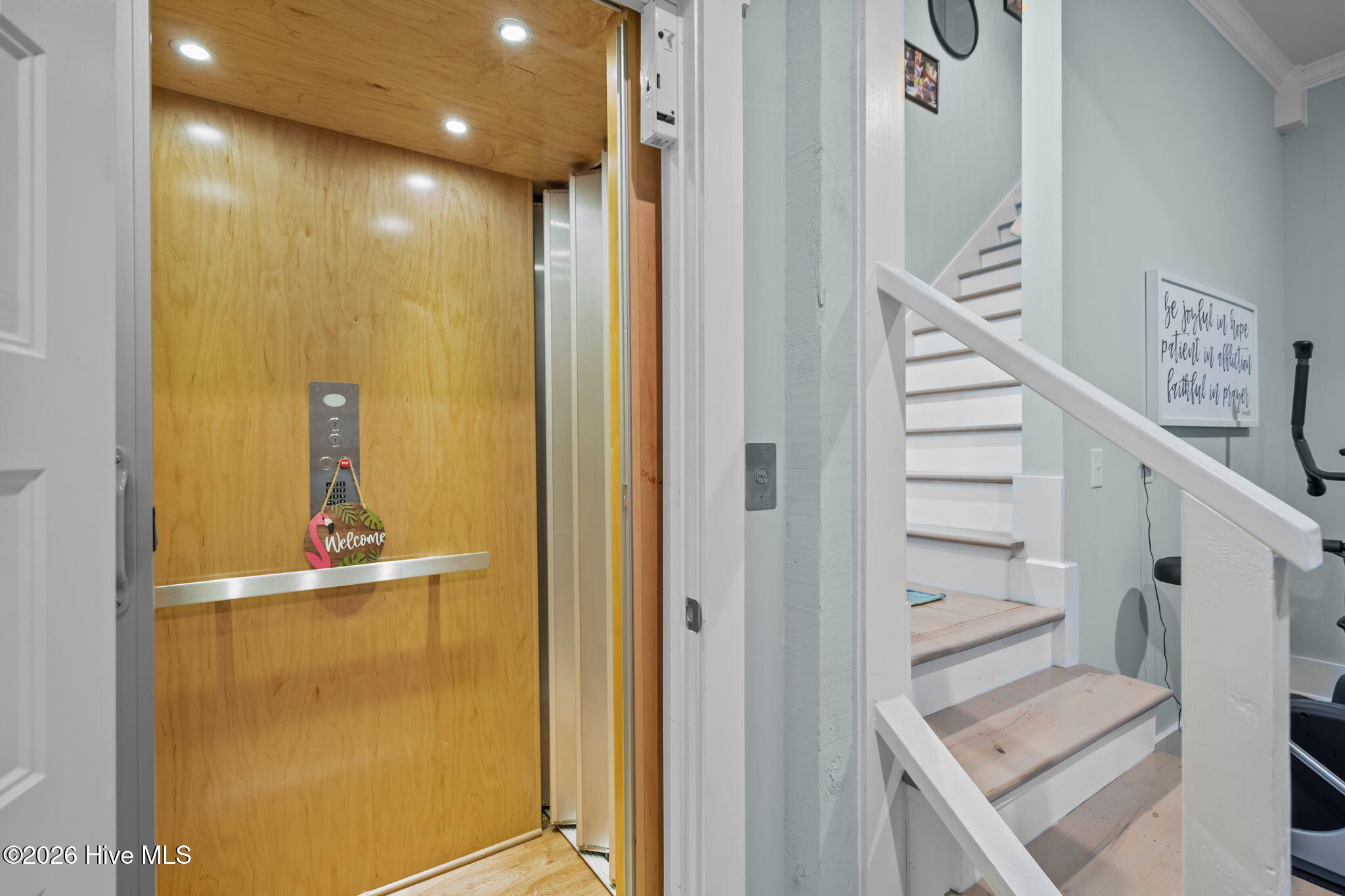 100549491 | Photo 33