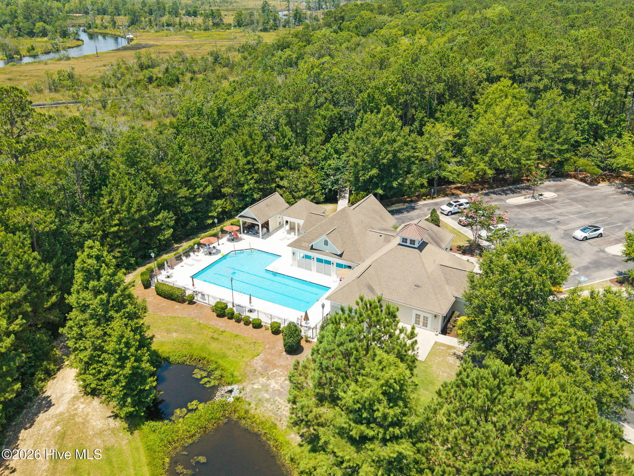 100560975 | Photo 62