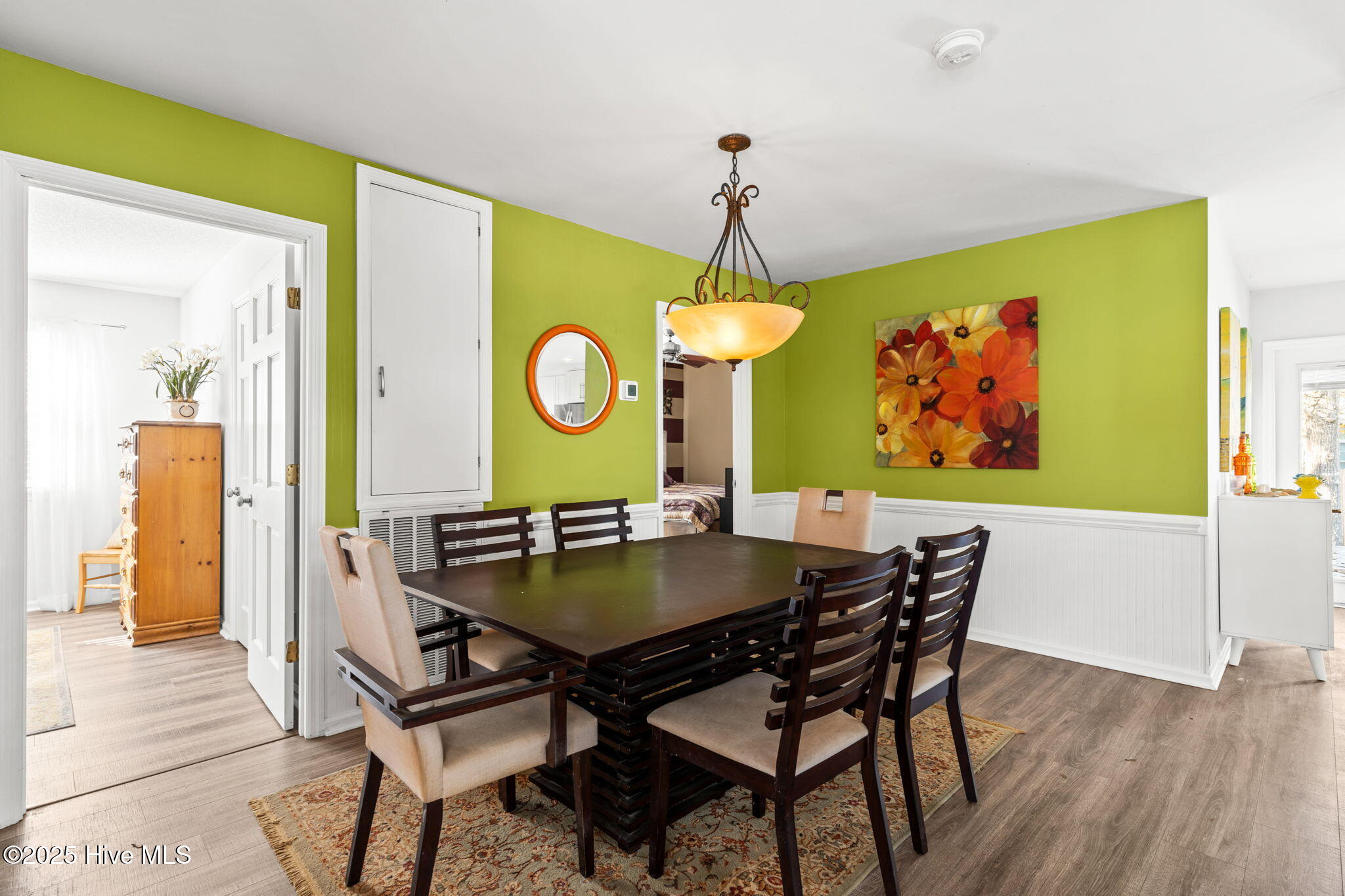 100543904 | Photo 18