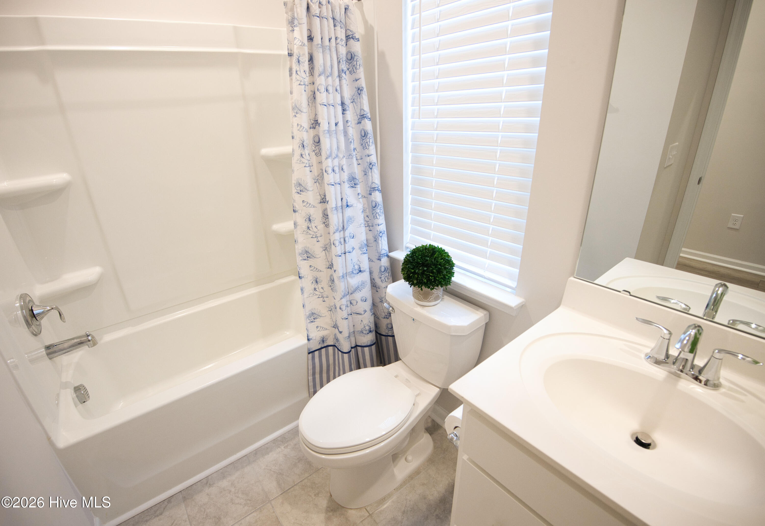 100559386 | Photo 39