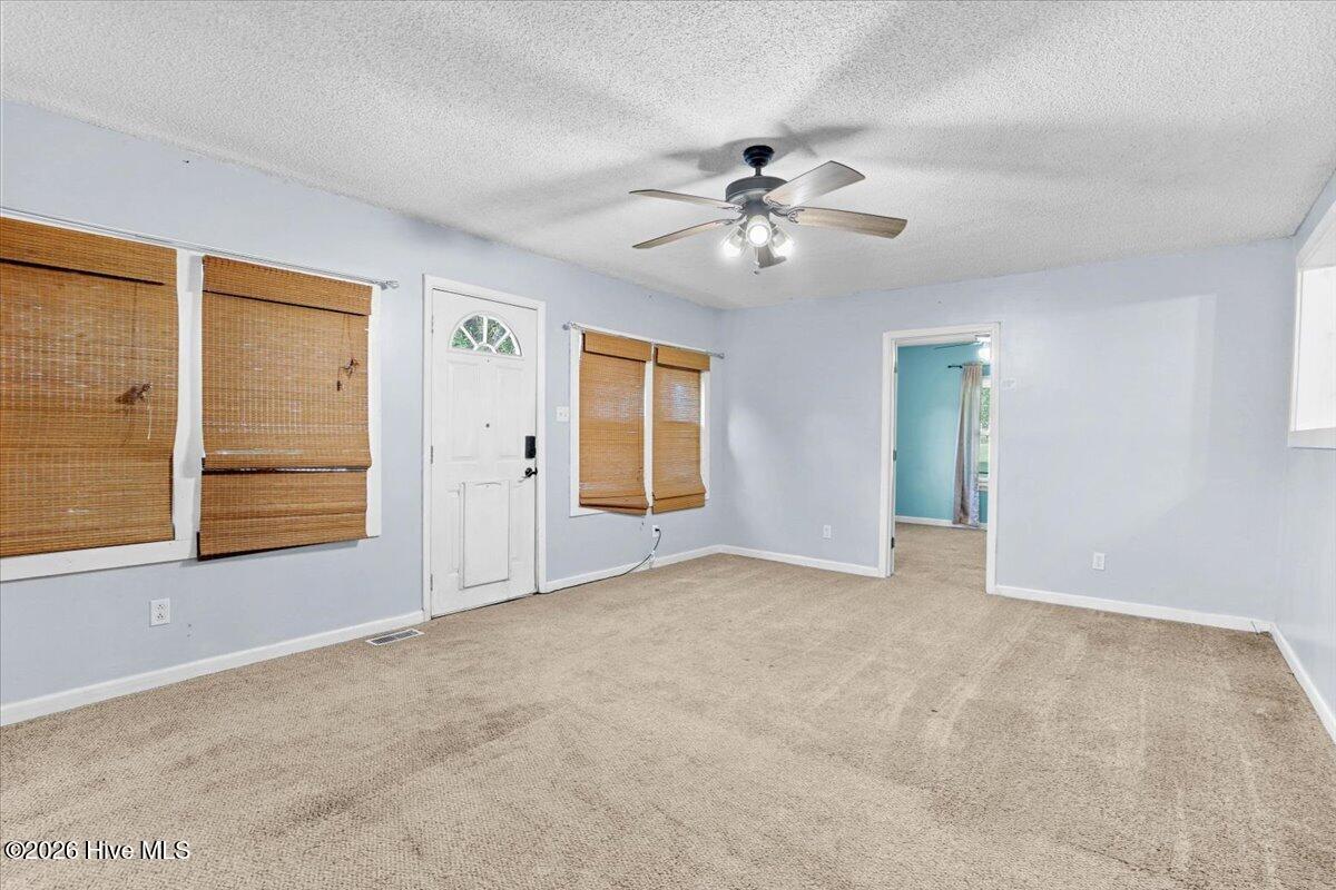10-847 Old Grantham Rd-10