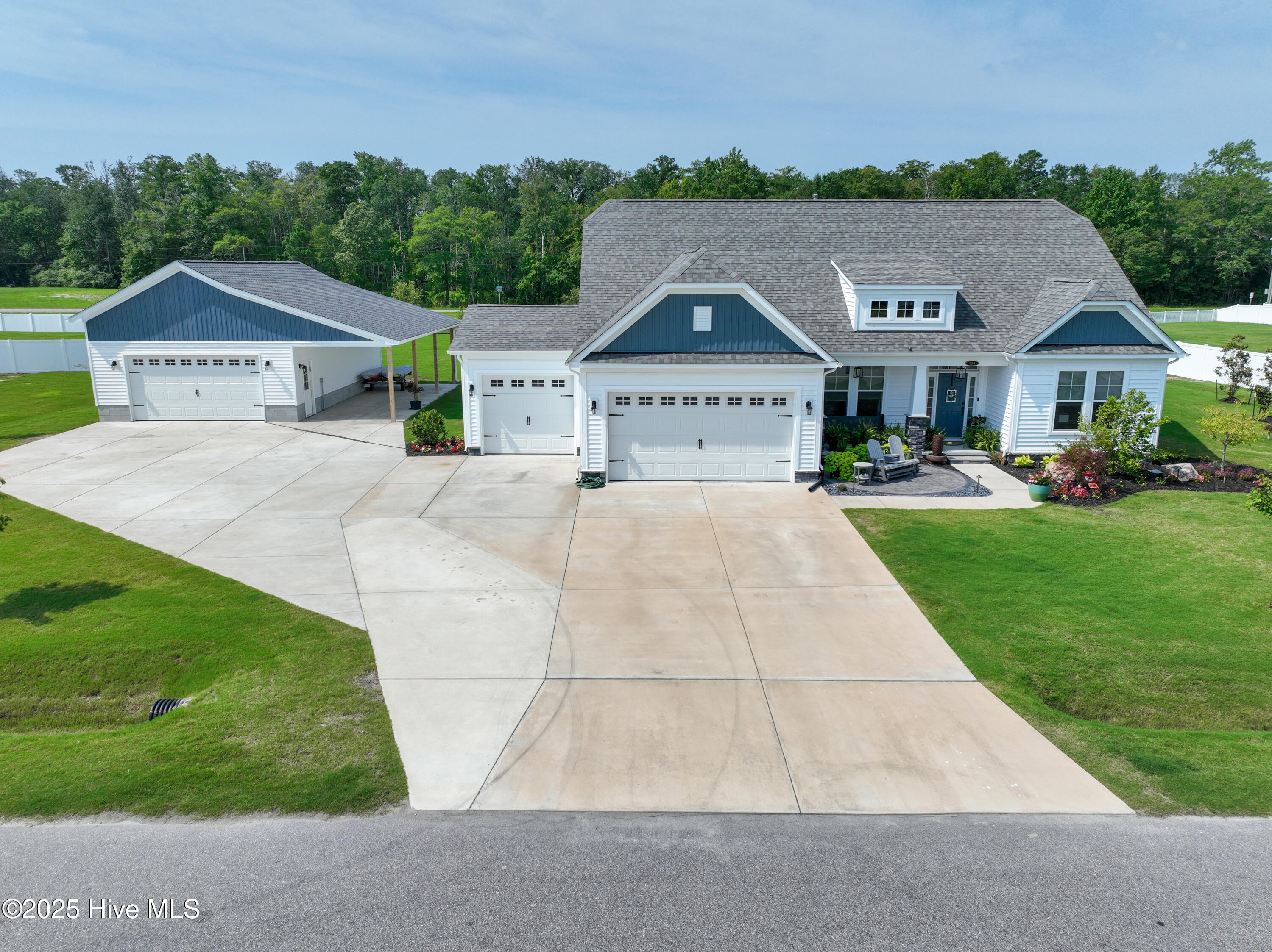 Homes for sale in Moyock, NC | 104 Briton Way Way, Moyock, NC 27958 | MLS# 100539655