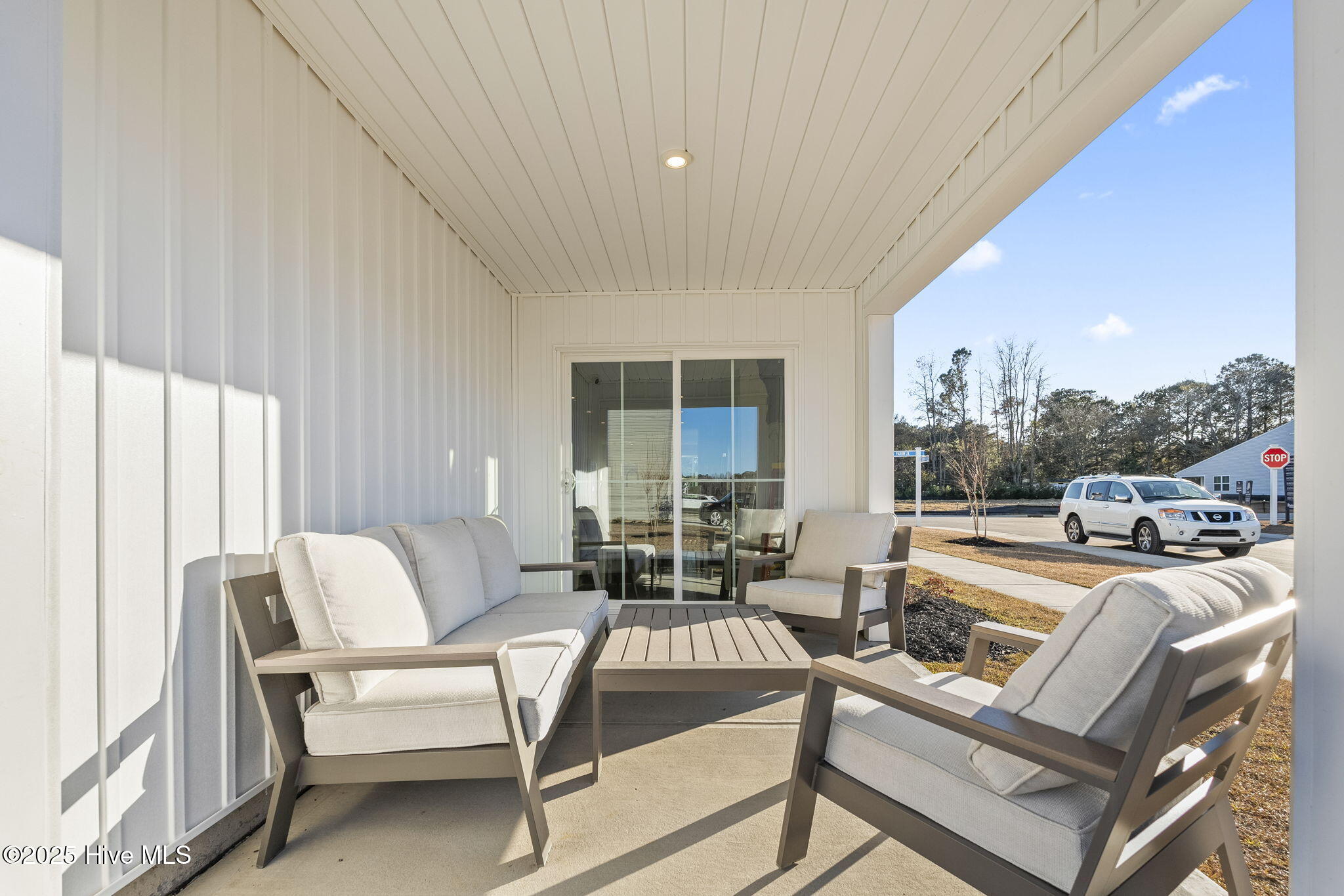 100545302 | Photo 29