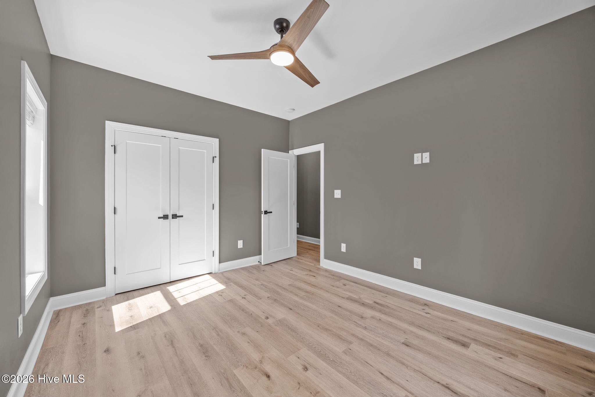 100569181 | Photo 30