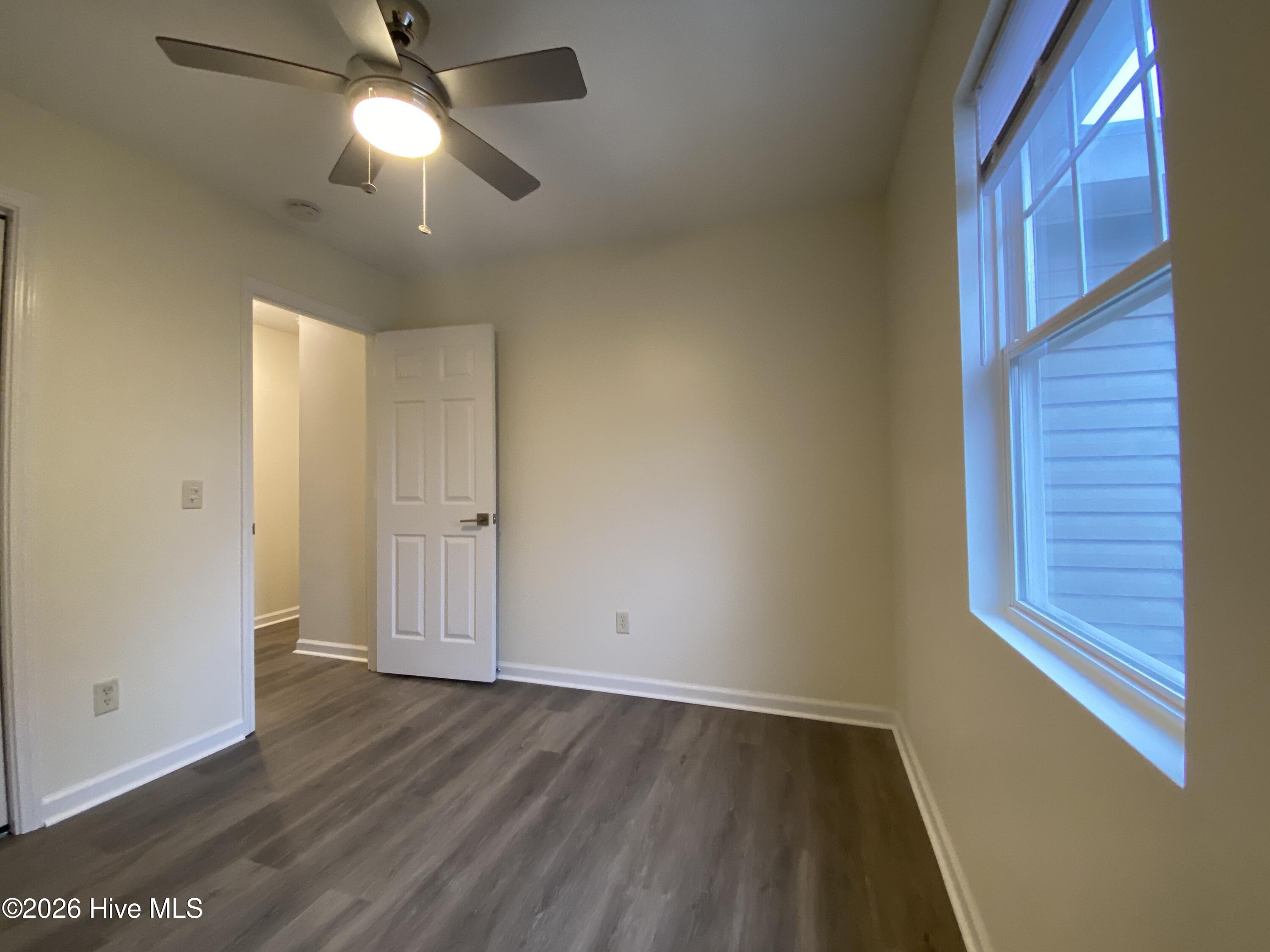 100553788 | Photo 10