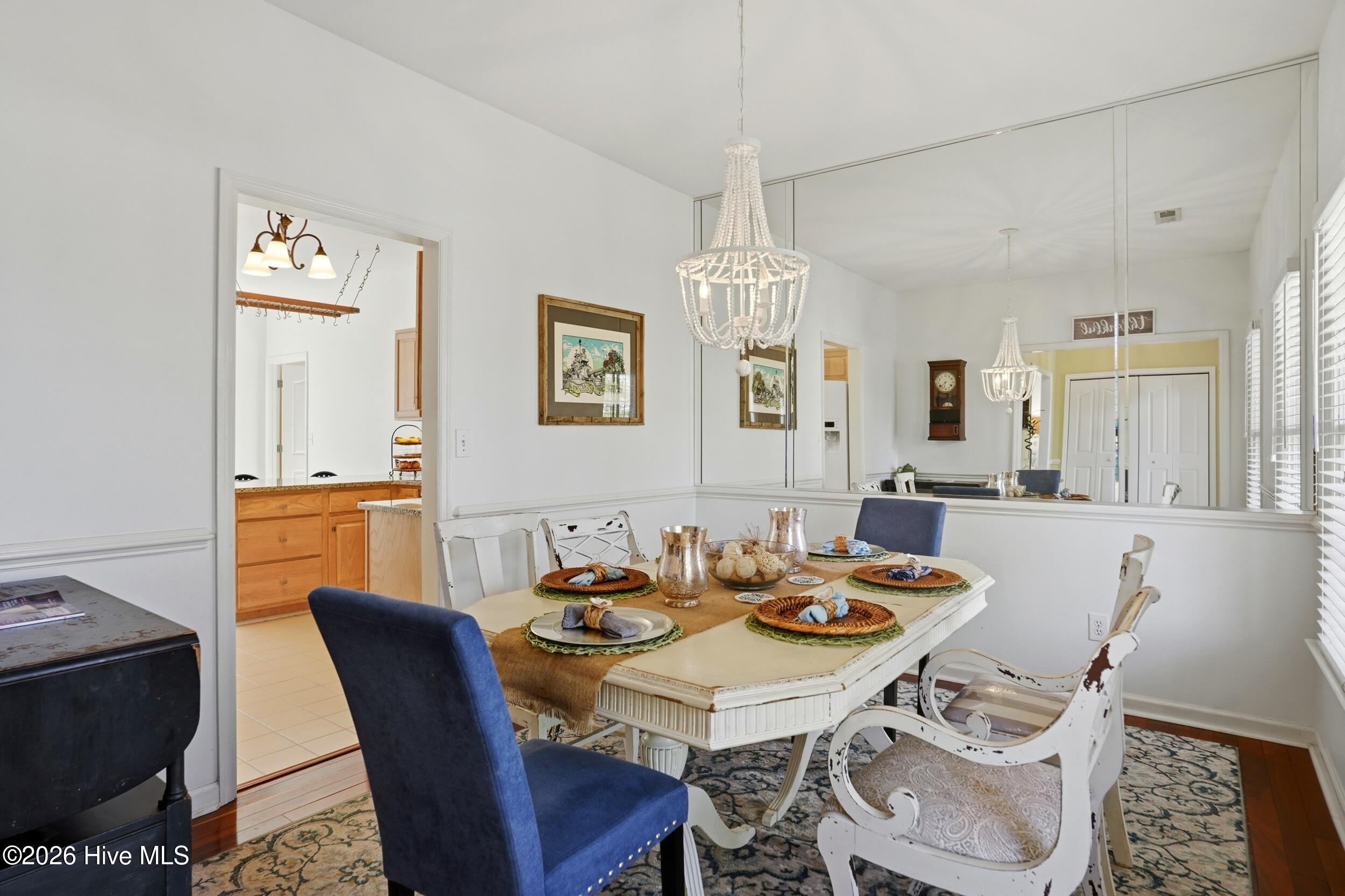 100556921 | Photo 20