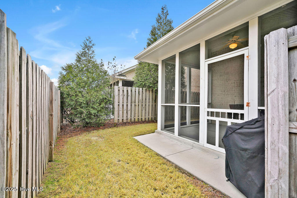 100564897 | Photo 32