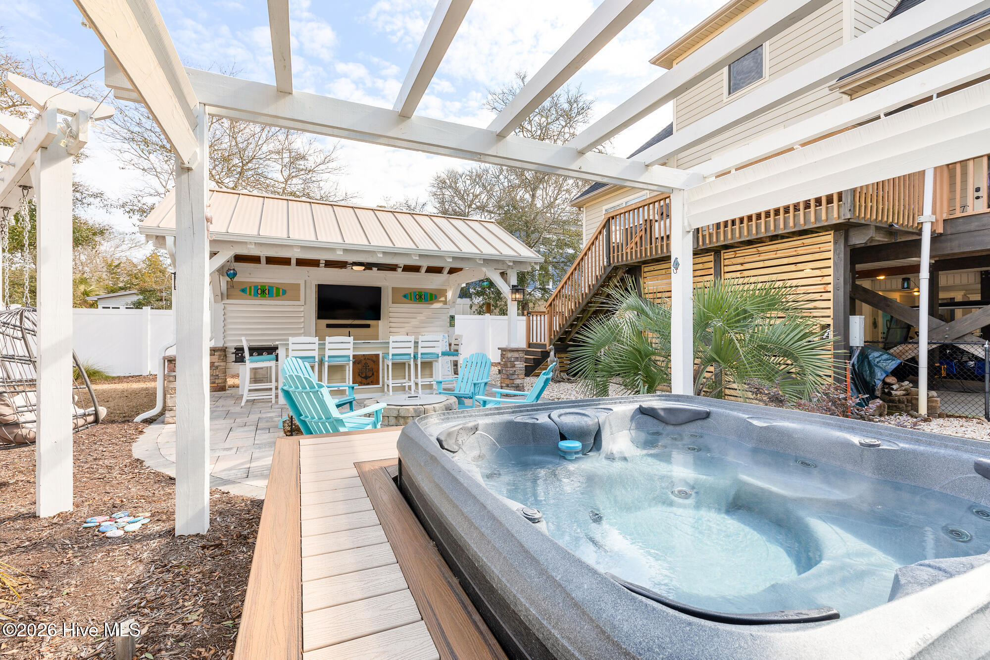 100554367 | Photo 54