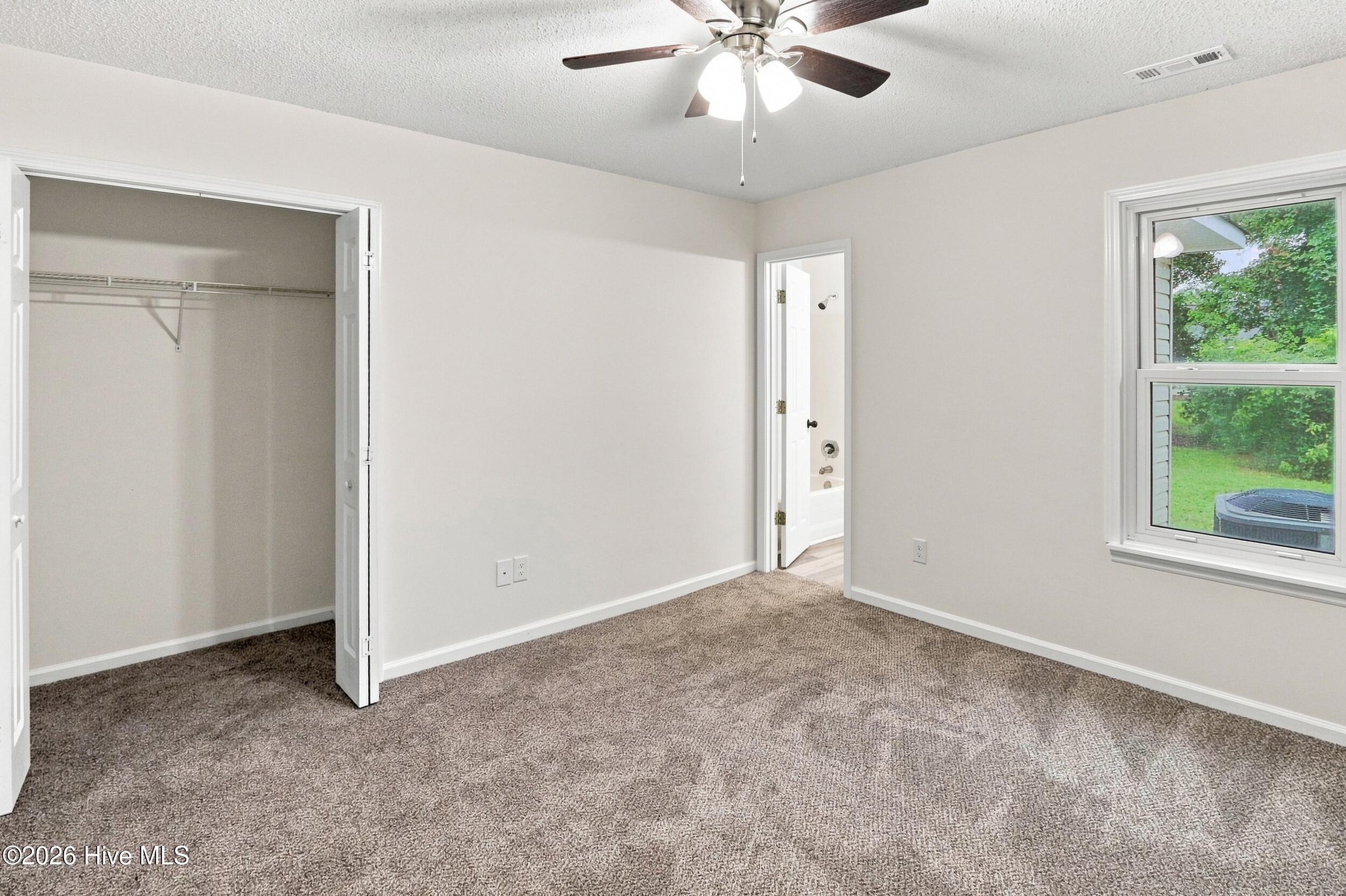 125 Live Oak Court,Midway Park