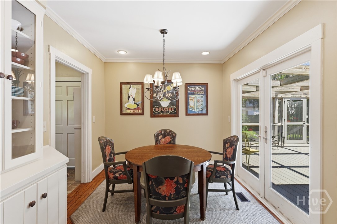 402 E 44th Street, Savannah, GA, 31405