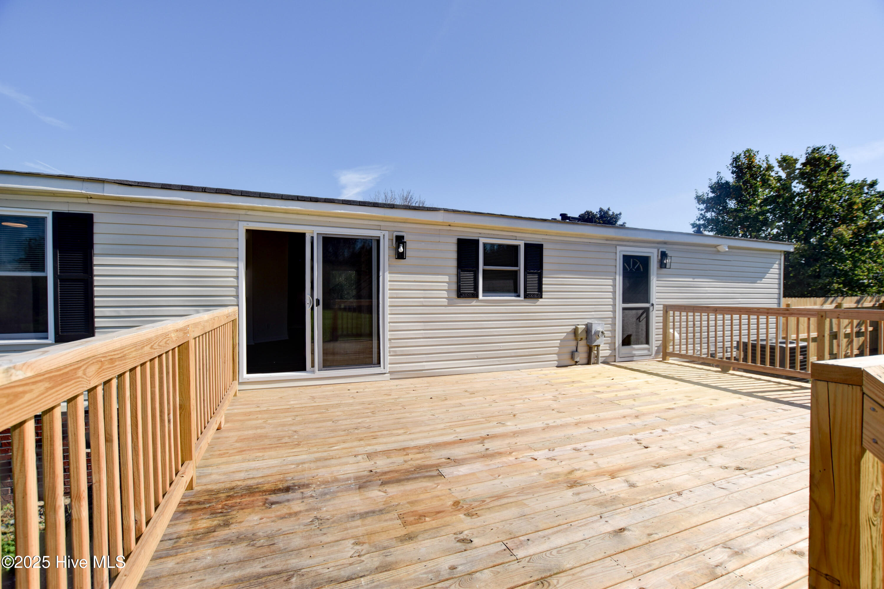 96 Knight Lane new -28