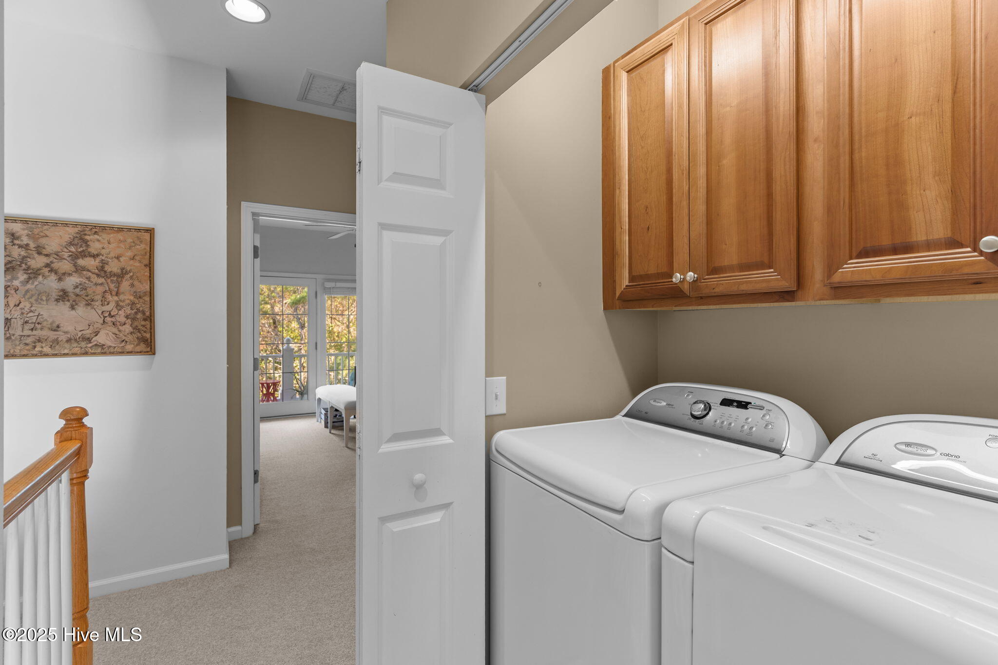 100539989 | Photo 38