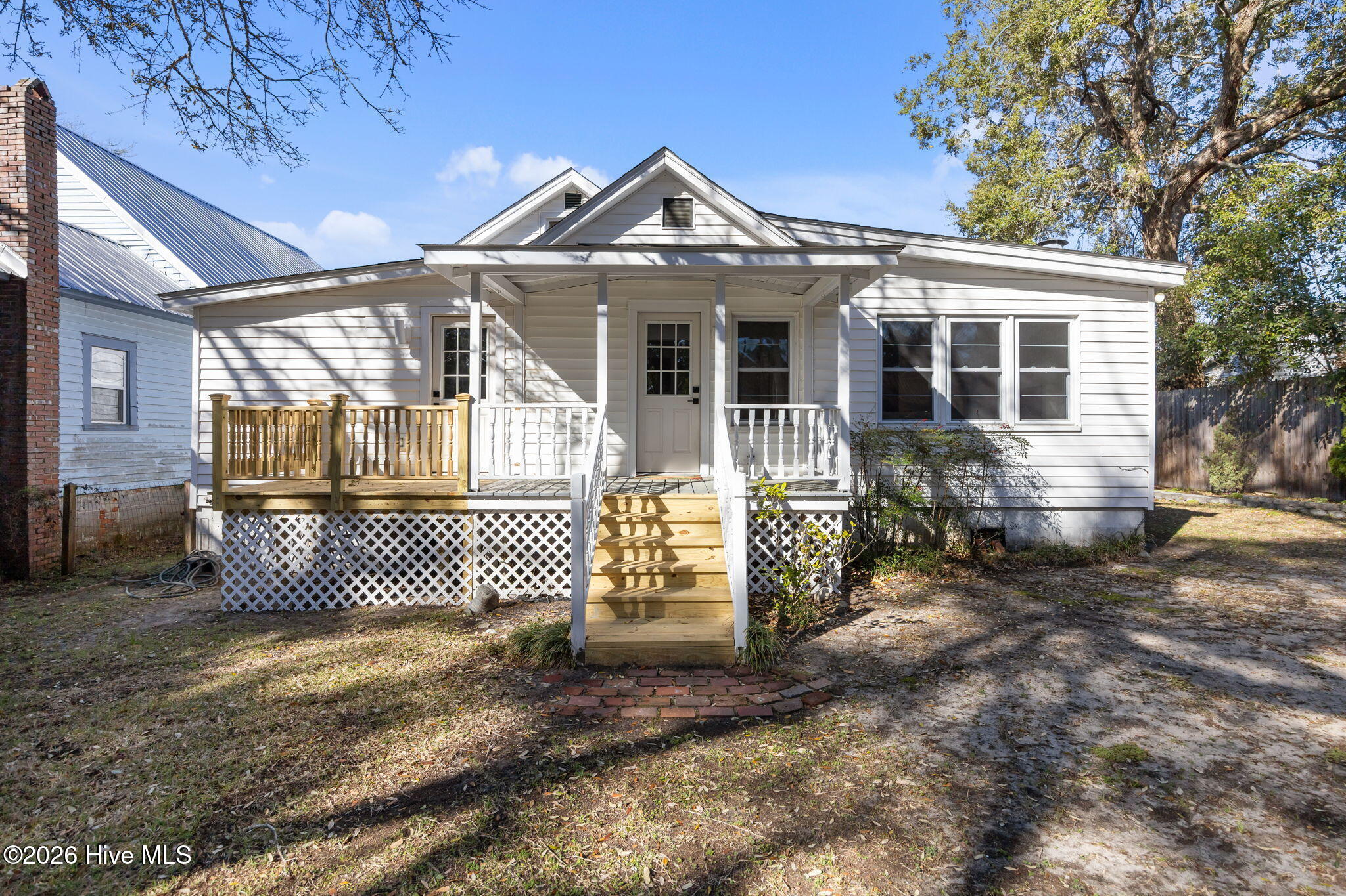 100560514 | Photo 30